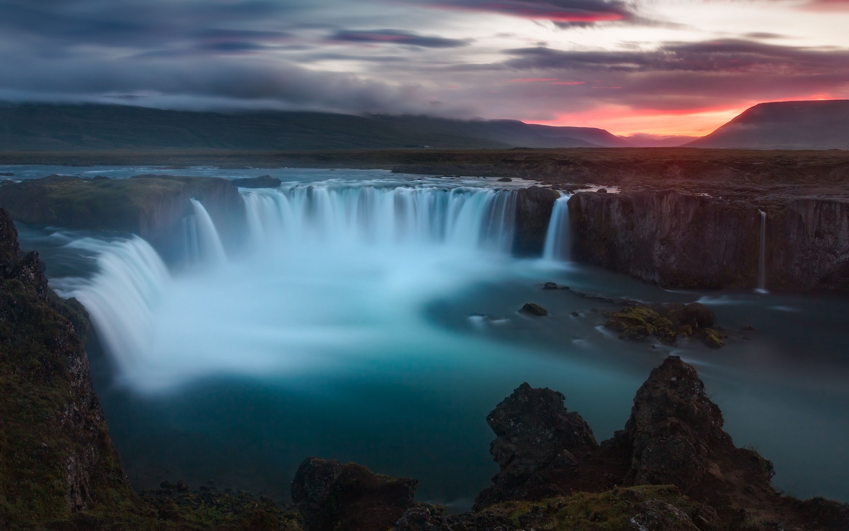 General 2880x1800 waterfall Iceland landscape Godafoss Falls Goðafoss