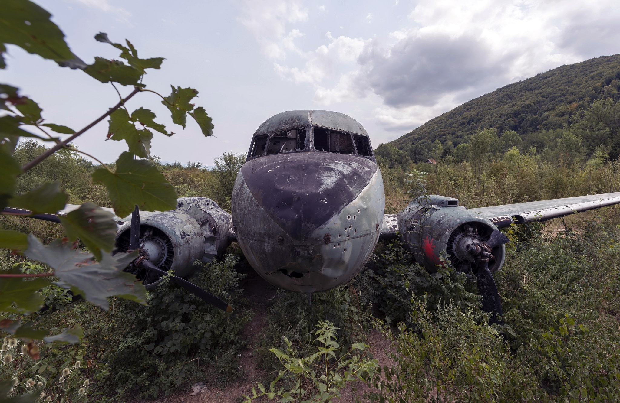 General 2048x1333 wreck vehicle aircraft Douglas DC-3 Željava