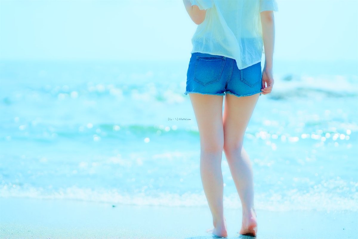 People 1200x802 beach Japanese women jean shorts barefoot women Asian