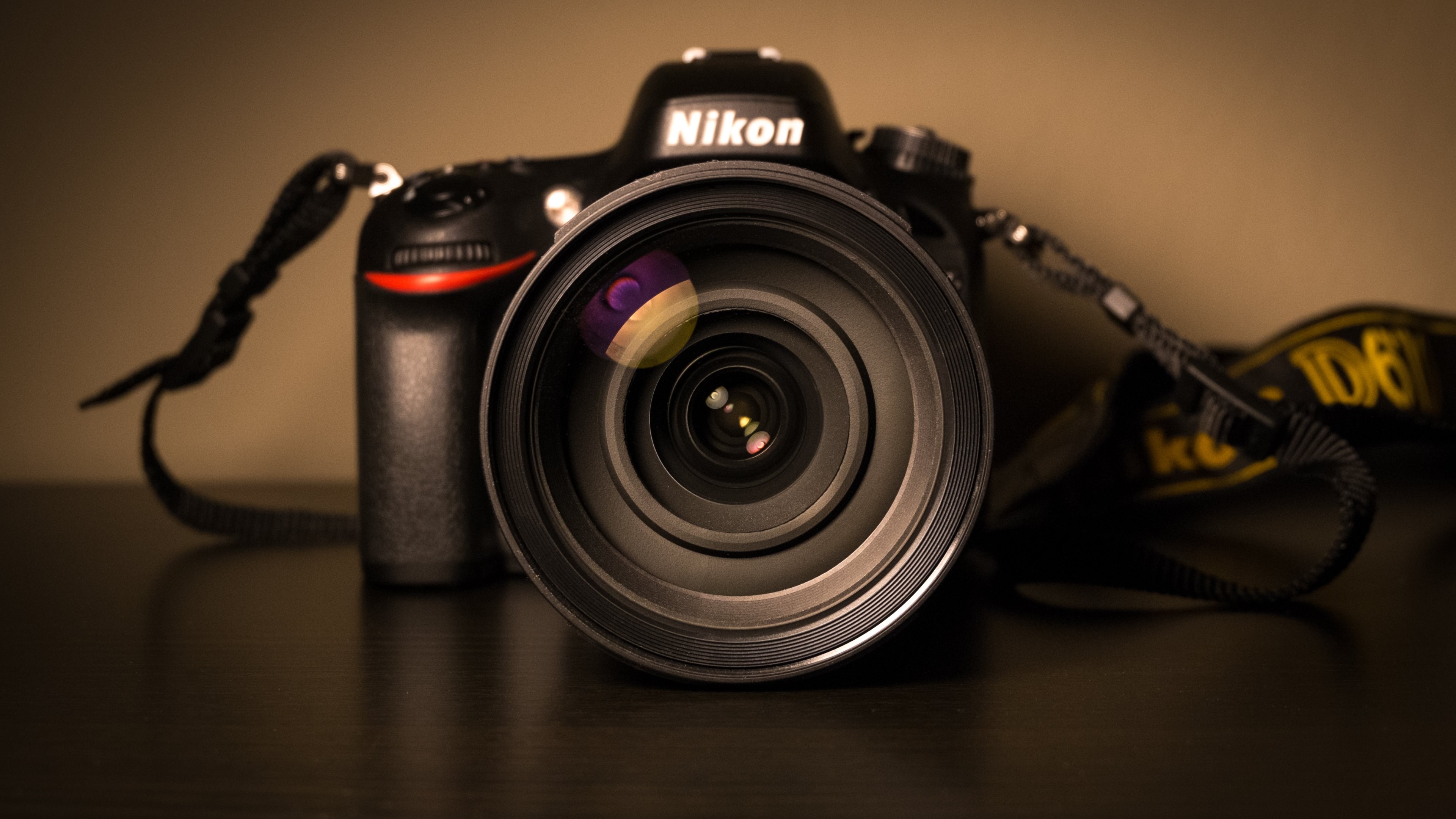 General 3840x2160 Nikon lens macro camera technology
