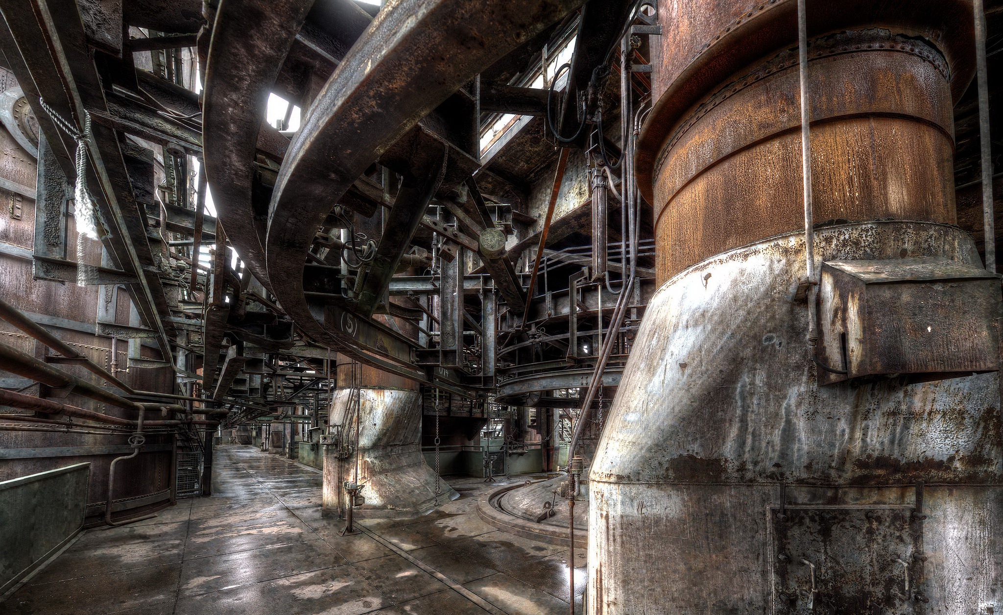 General 2048x1255 industrial factories old rust