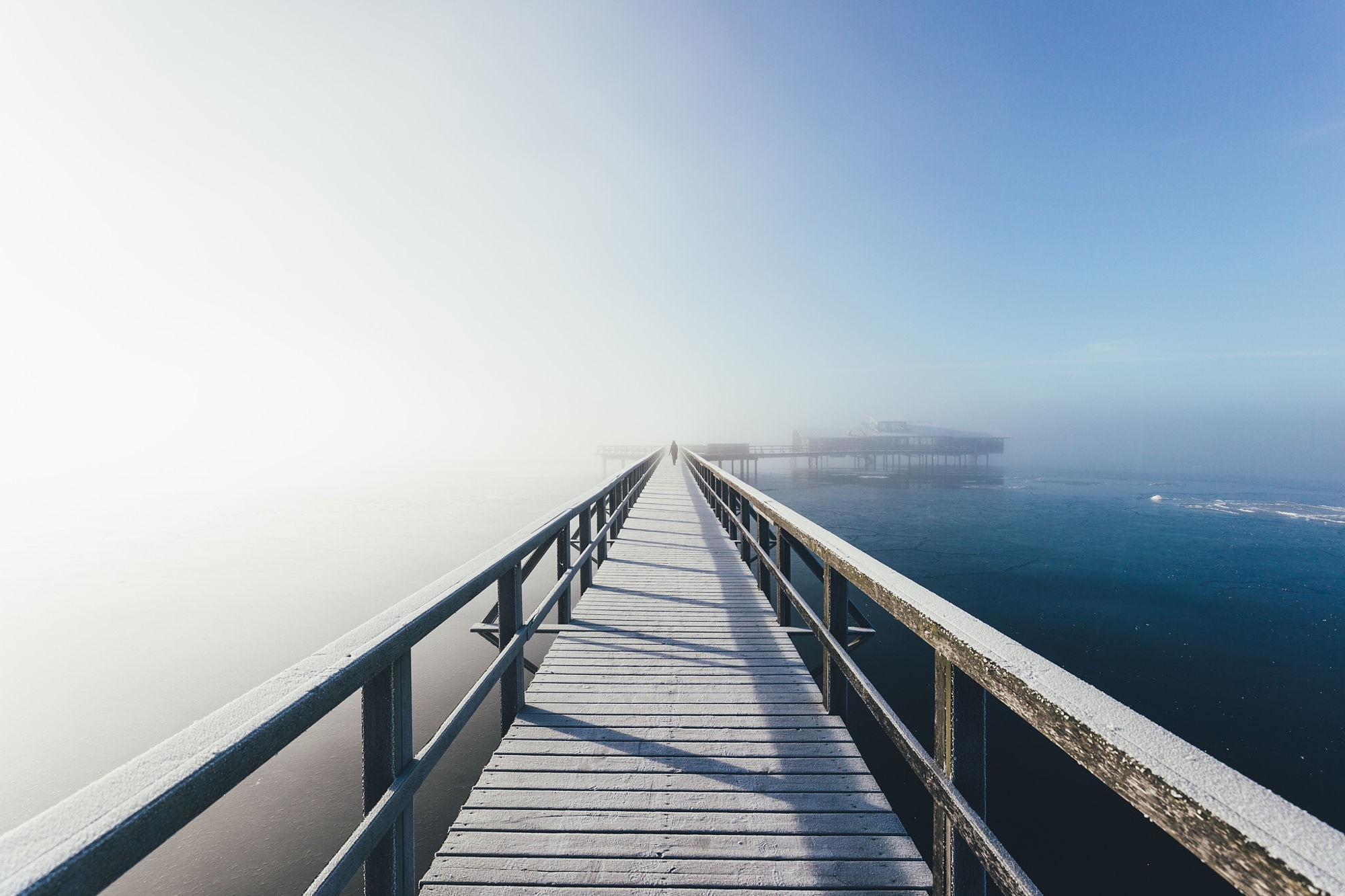 General 2000x1333 wooden surface sea mist pier outdoors
