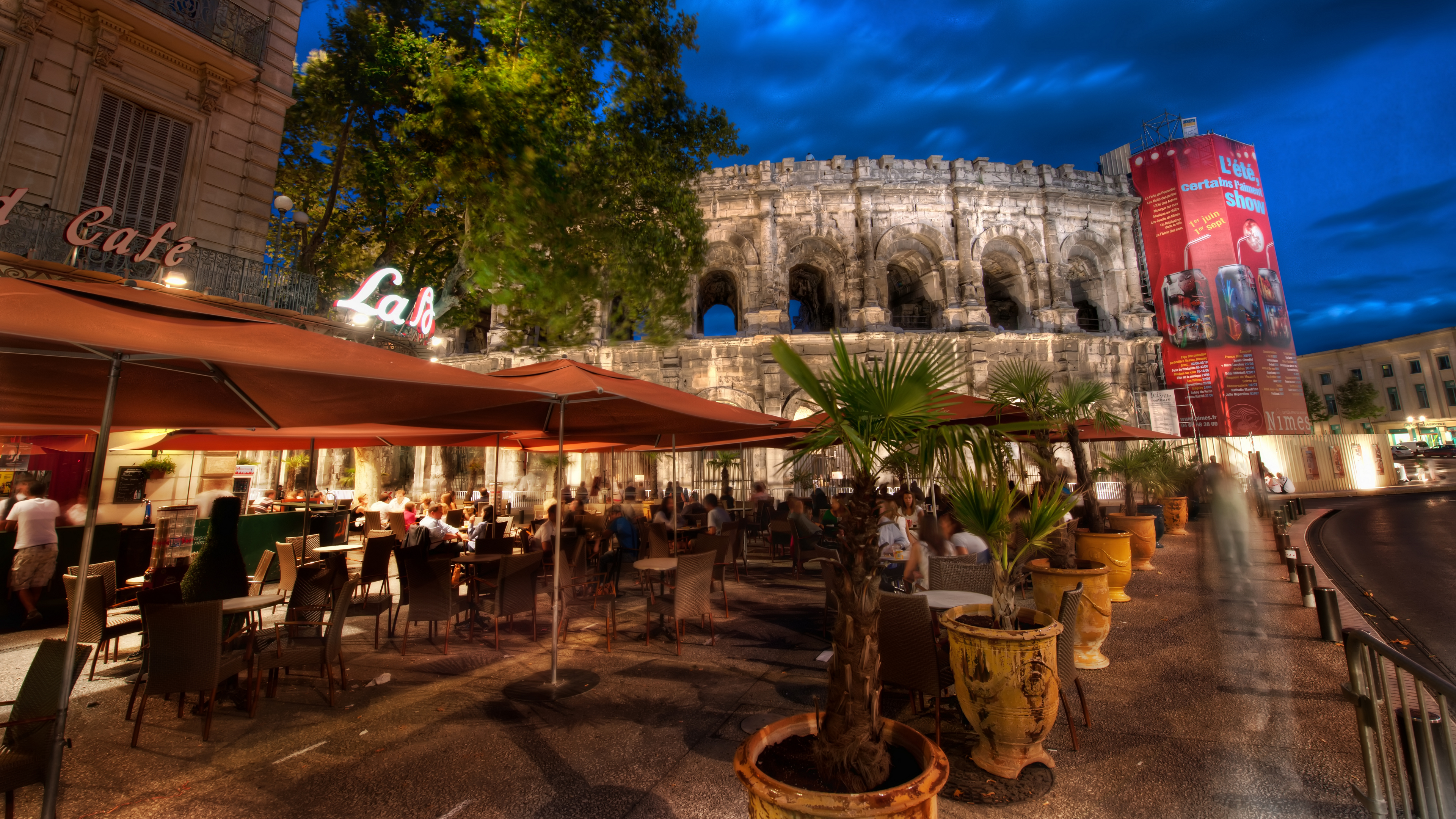General 3840x2160 Trey Ratcliff photography 4K France people restaurant Colosseum night cafe Nimes (City)
