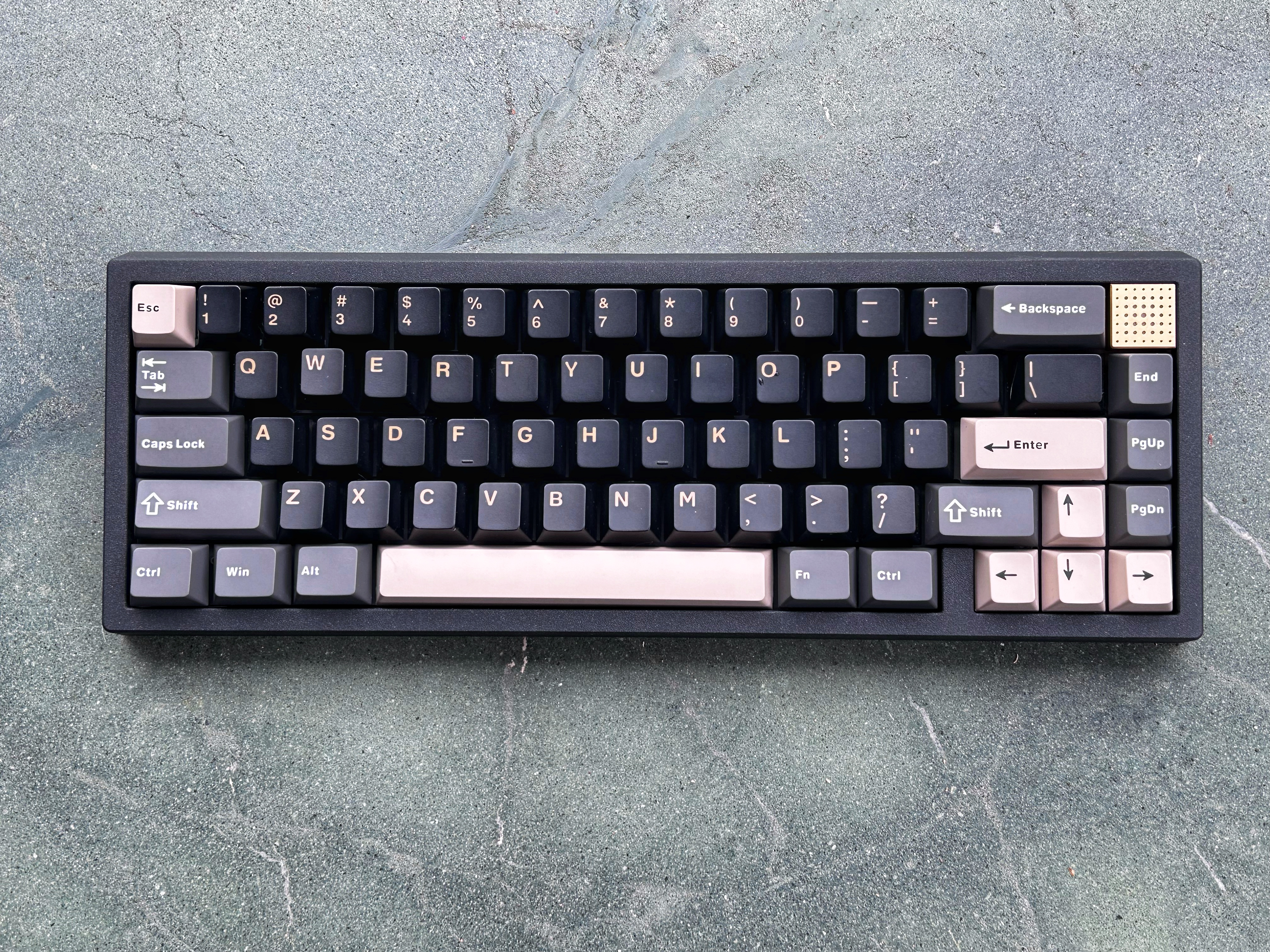 General 4032x3024 keyboards mechanical keyboard closeup