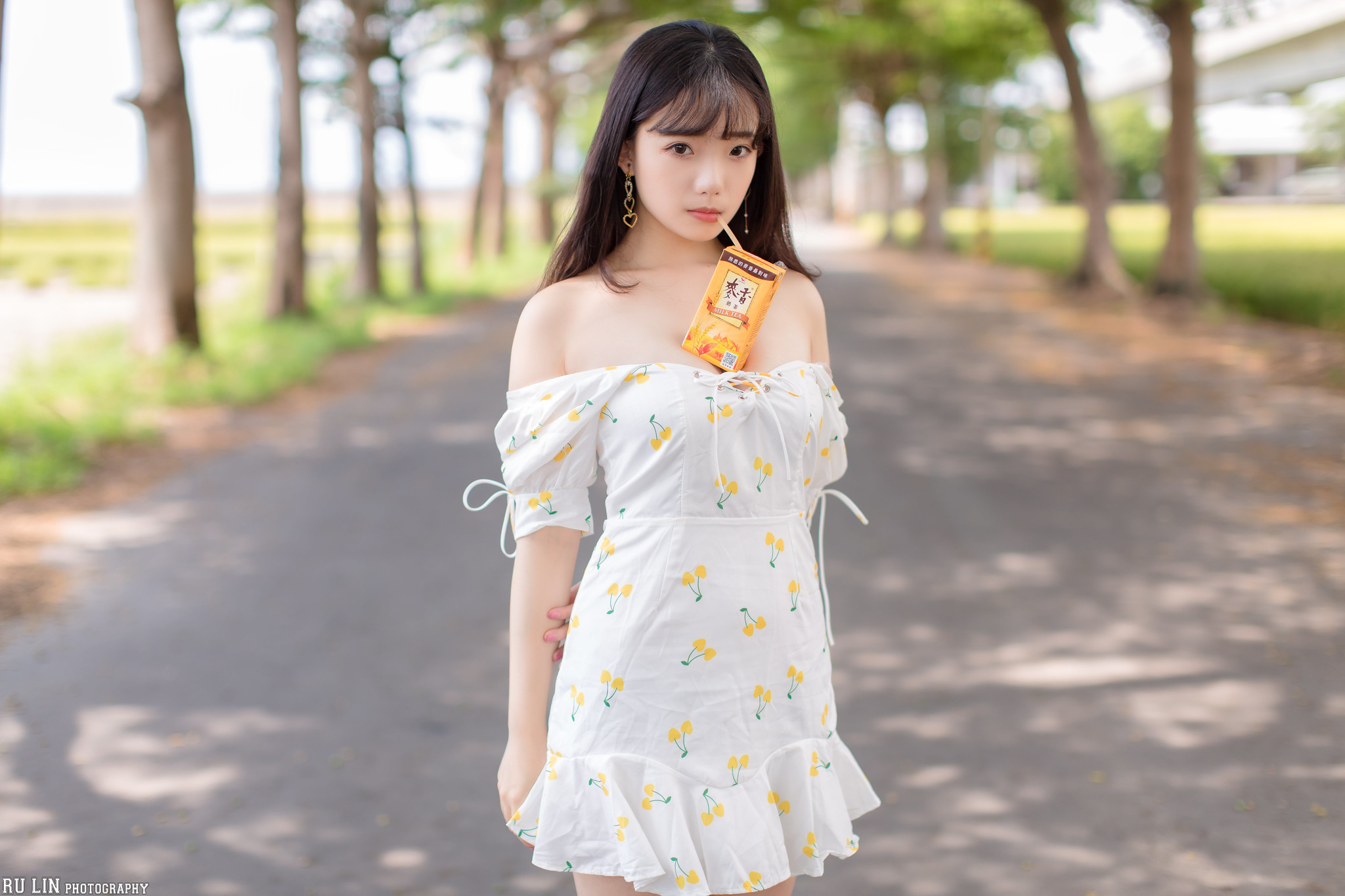 People 2048x1365 Ning Shioulin Asian brunette long hair looking at viewer portrait bare shoulders cleavage dress white dress depth of field trees juice outdoors women lace up top