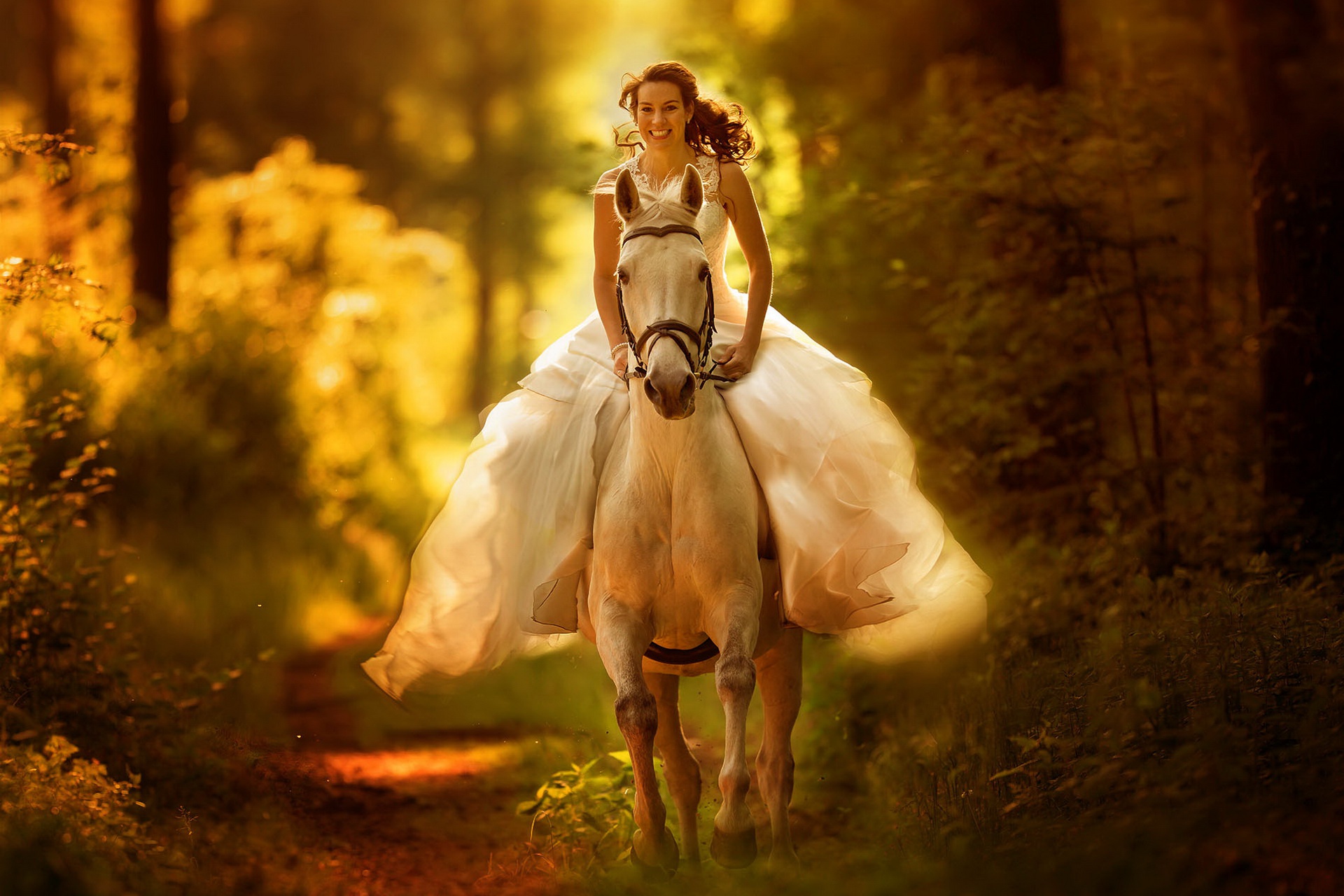People 1920x1280 horse women dress animals horse riding women with horse wedding dress happy running
