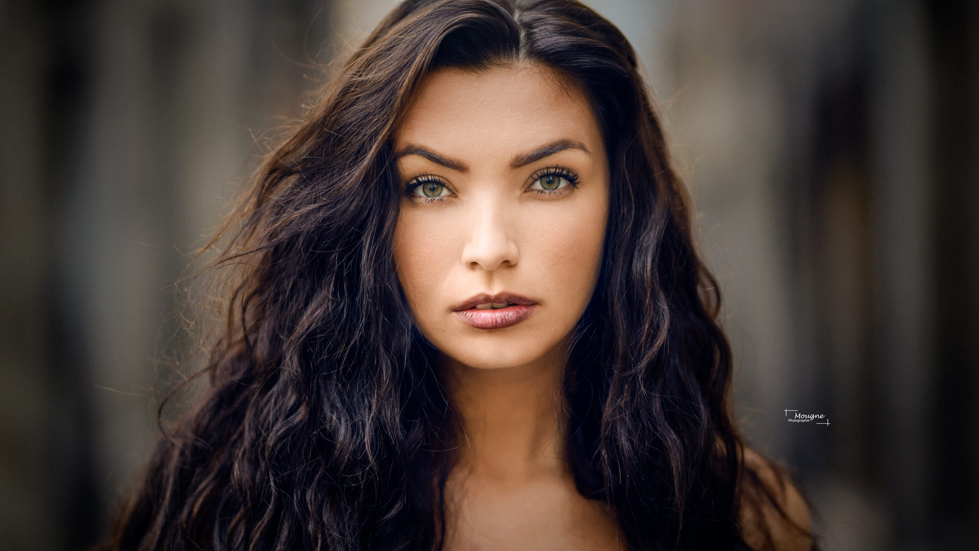 Women Brunette Women Outdoors Face Green Eyes Long Hair Wavy Hair 8567