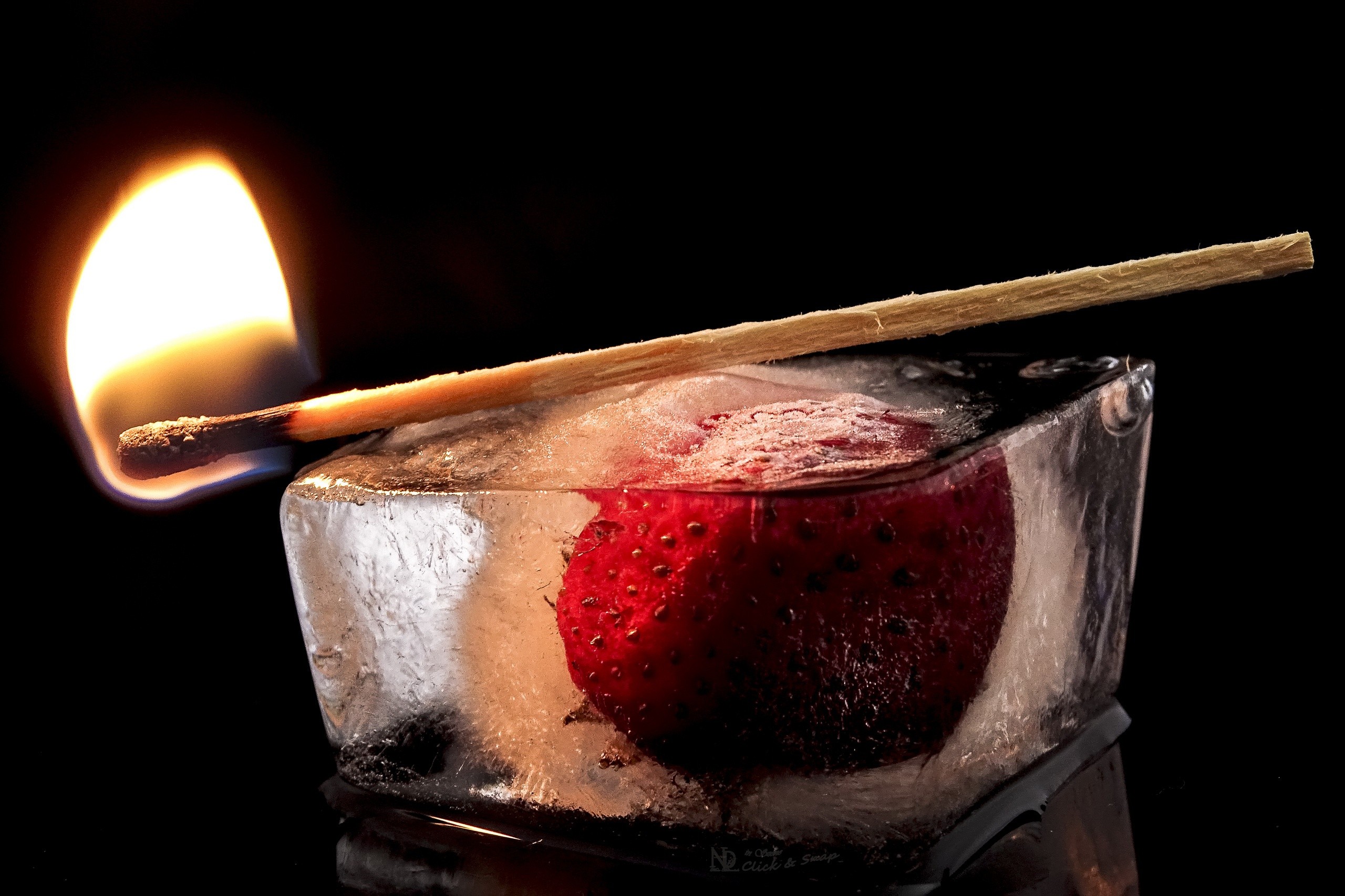 General 2560x1707 fire matches fruit strawberries ice closeup simple background reflection
