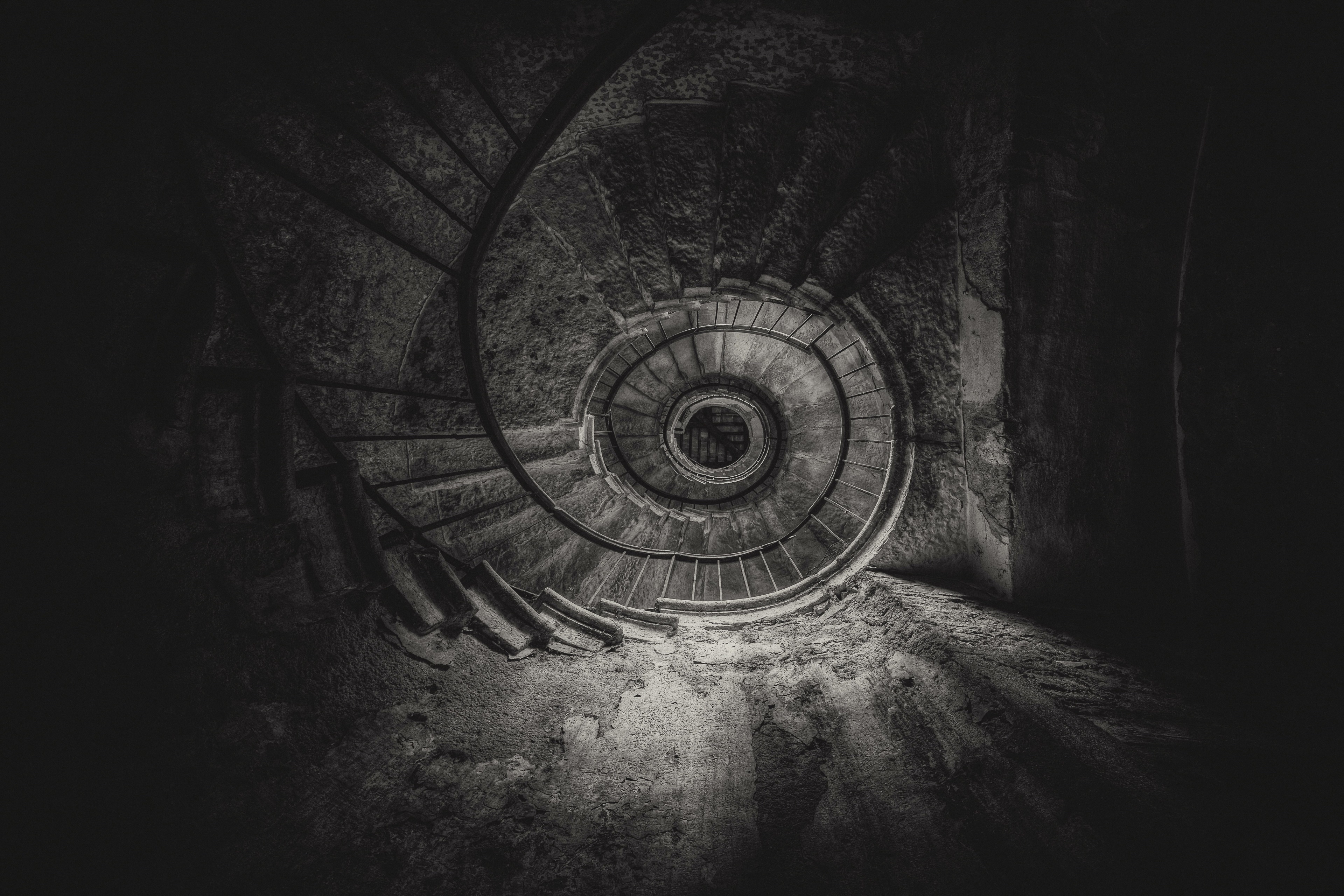 General 3840x2560 photography monochrome stairs dark spiral worm's eye view bottom view