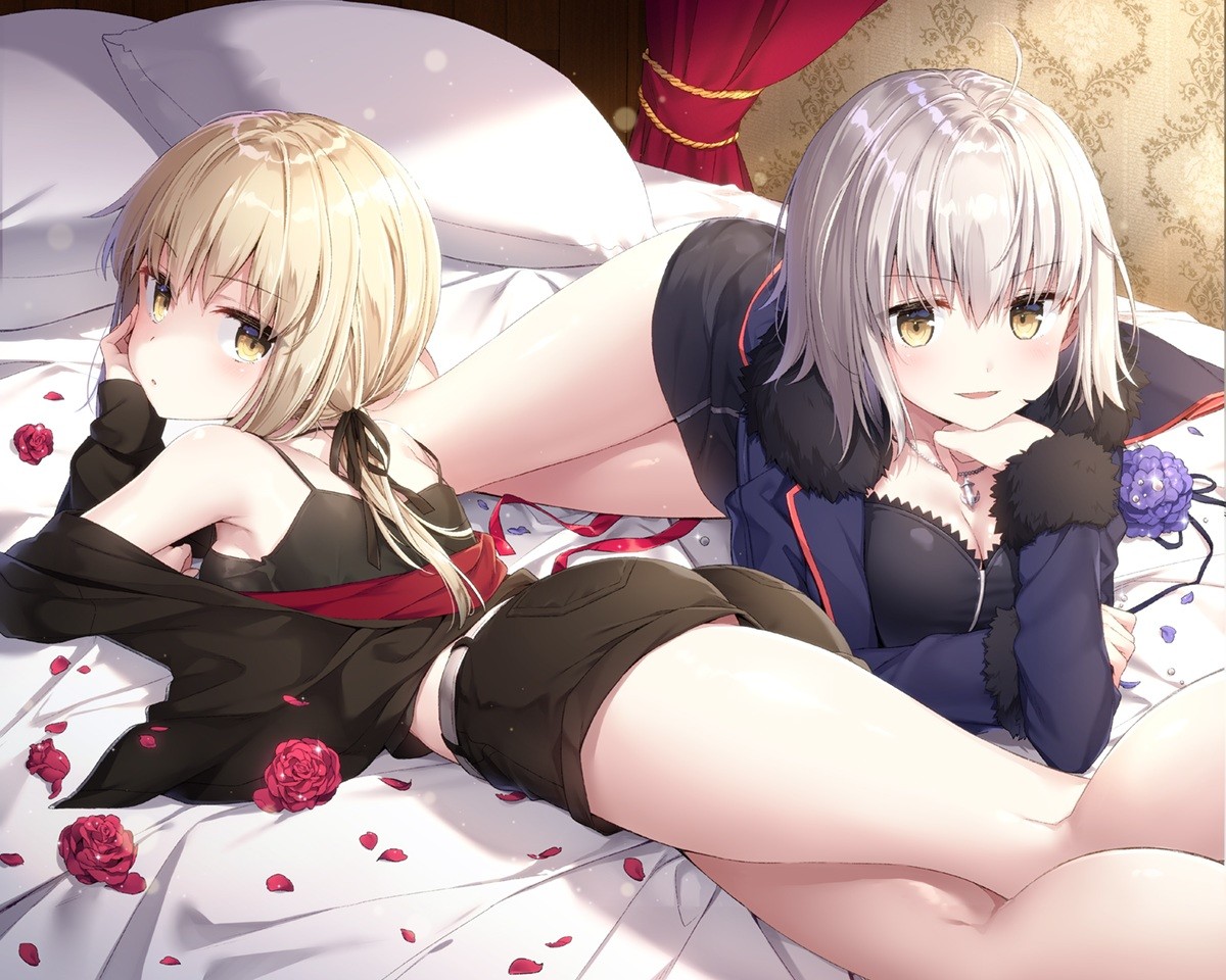Anime 1200x960 ass bed blonde cleavage cropped flowers gray hair necklace petals ribbon rose Saber Alter short hair shorts yellow eyes Fate series Fate/Grand Order Artoria Pendragon Jeanne d'Arc (Fate) Jeanne (Alter) (Fate/Grand Order) anime girls Masuishi Kinoto