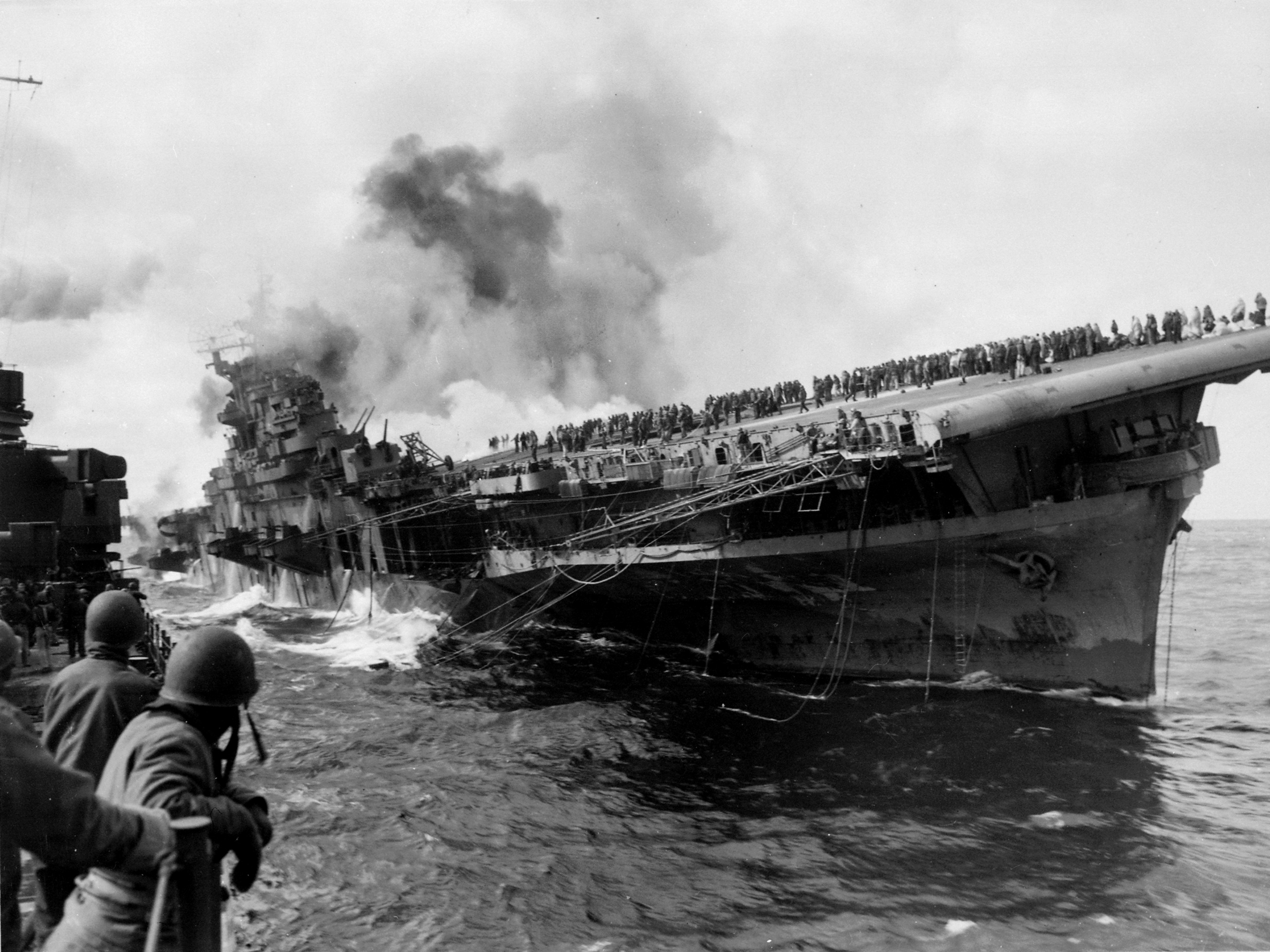 General 2935x2201 military World War II aircraft carrier monochrome USS Franklin military vehicle vehicle war wreck history