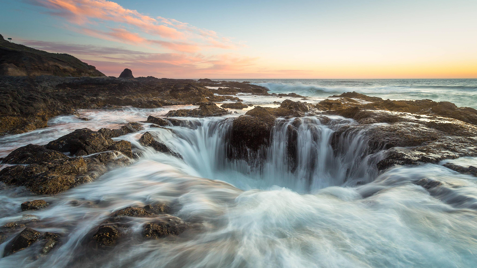 General 1920x1080 water Thor's Well Oregon waterfall