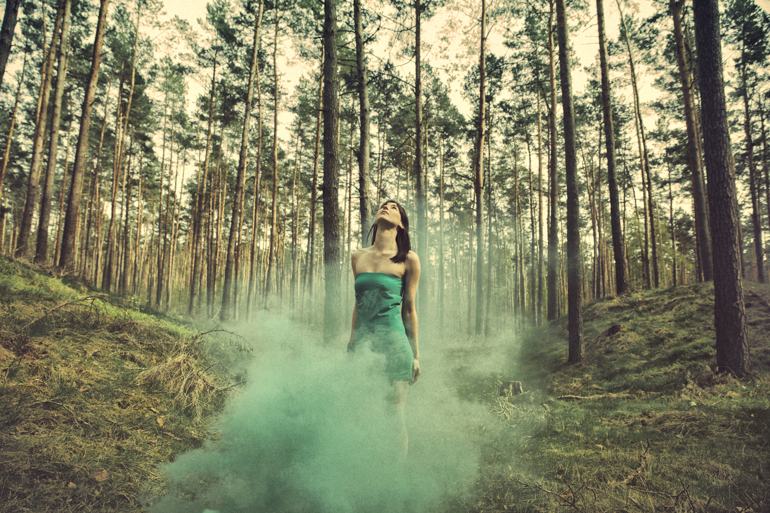 General 1500x1000 women forest green dress smoke
