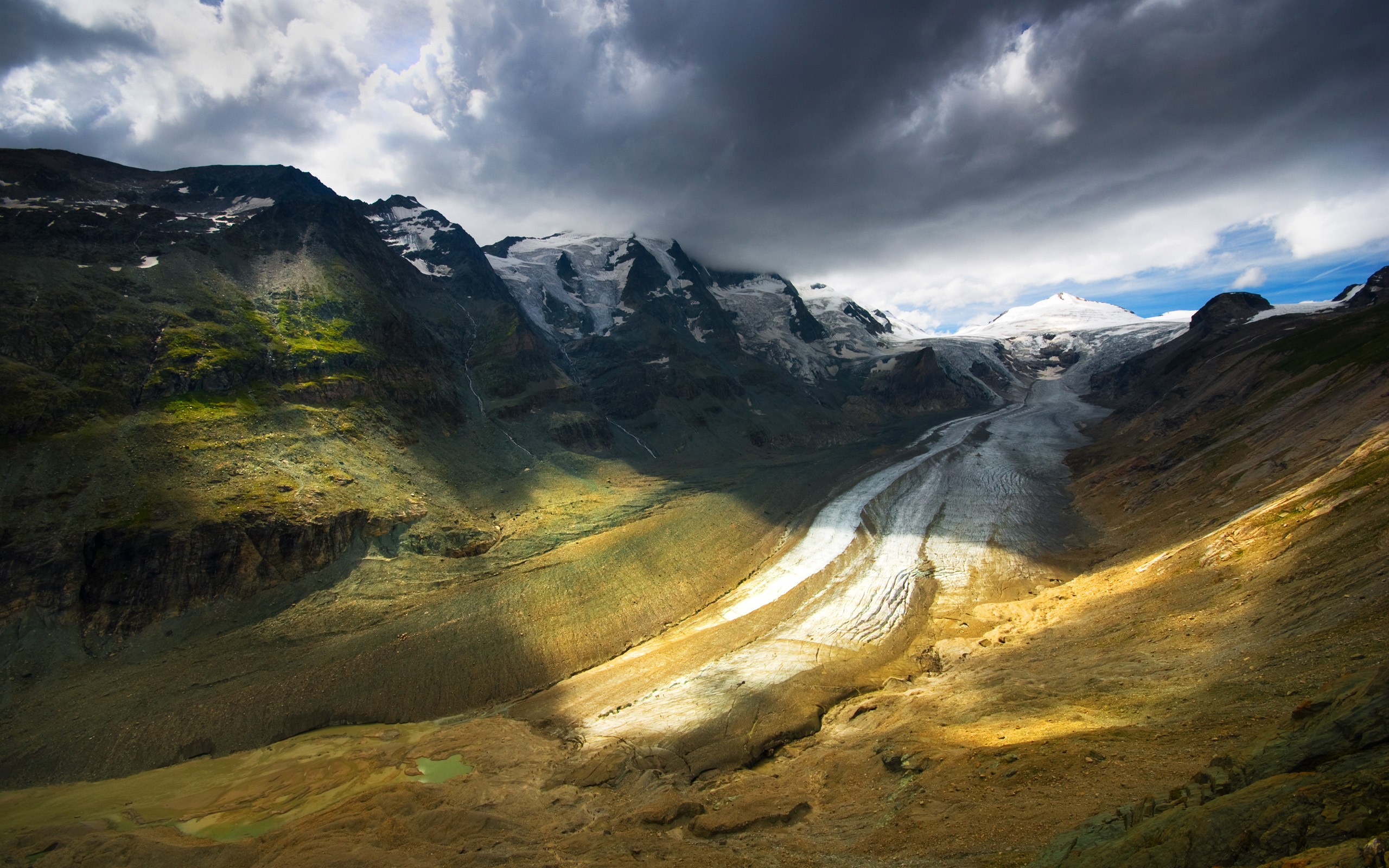 General 2560x1600 glacier landscape mountains overcast valley nature