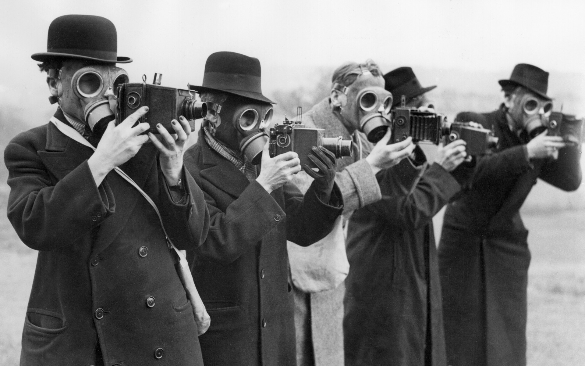 General 1920x1200 gas masks camera monochrome