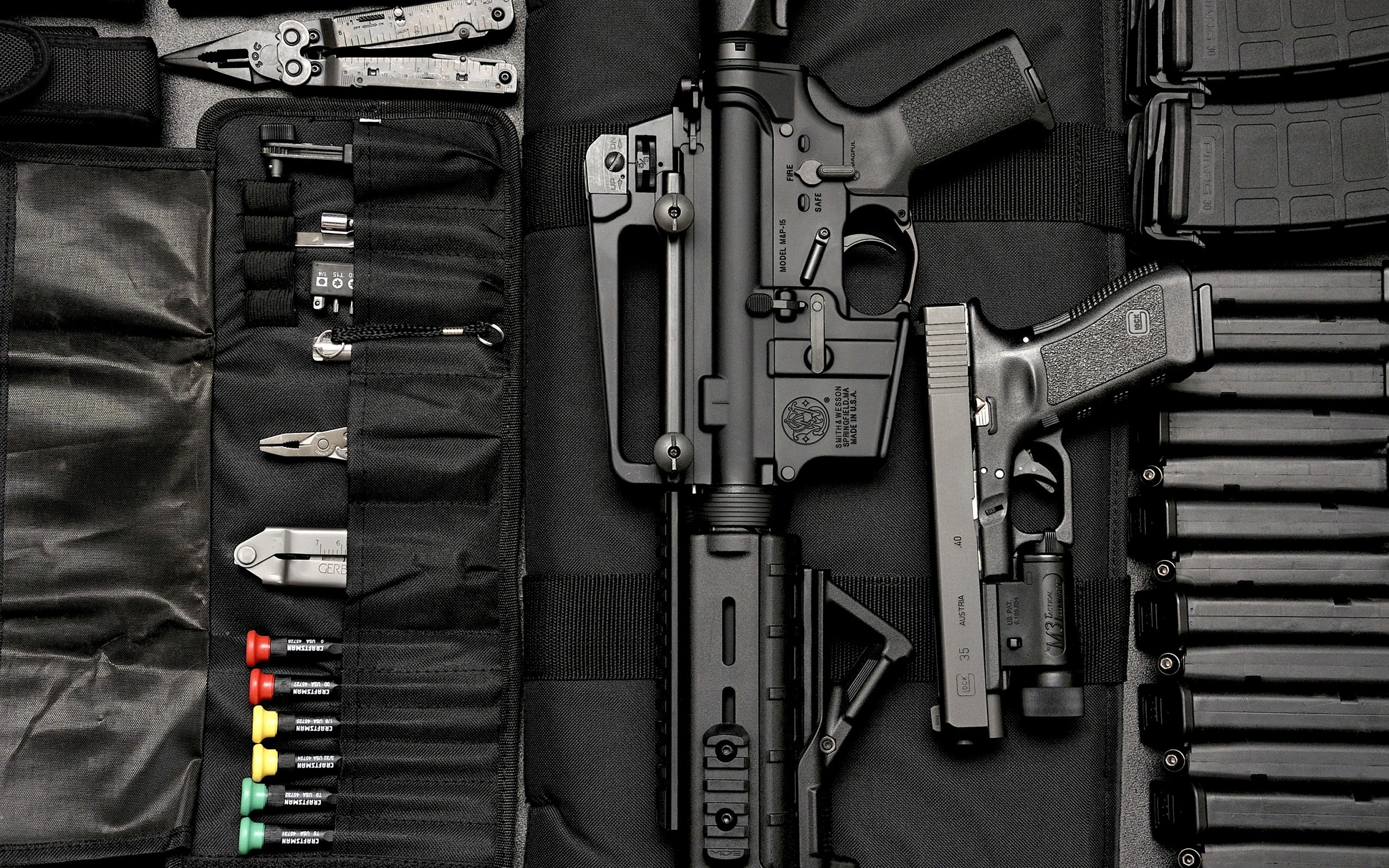 General 2560x1600 ammunition Glock Smith & Wesson gun AR-15 tools weapon .40Caliber magazine mags Austrian firearms American firearms pistol SOG Smith & Wesson M&P