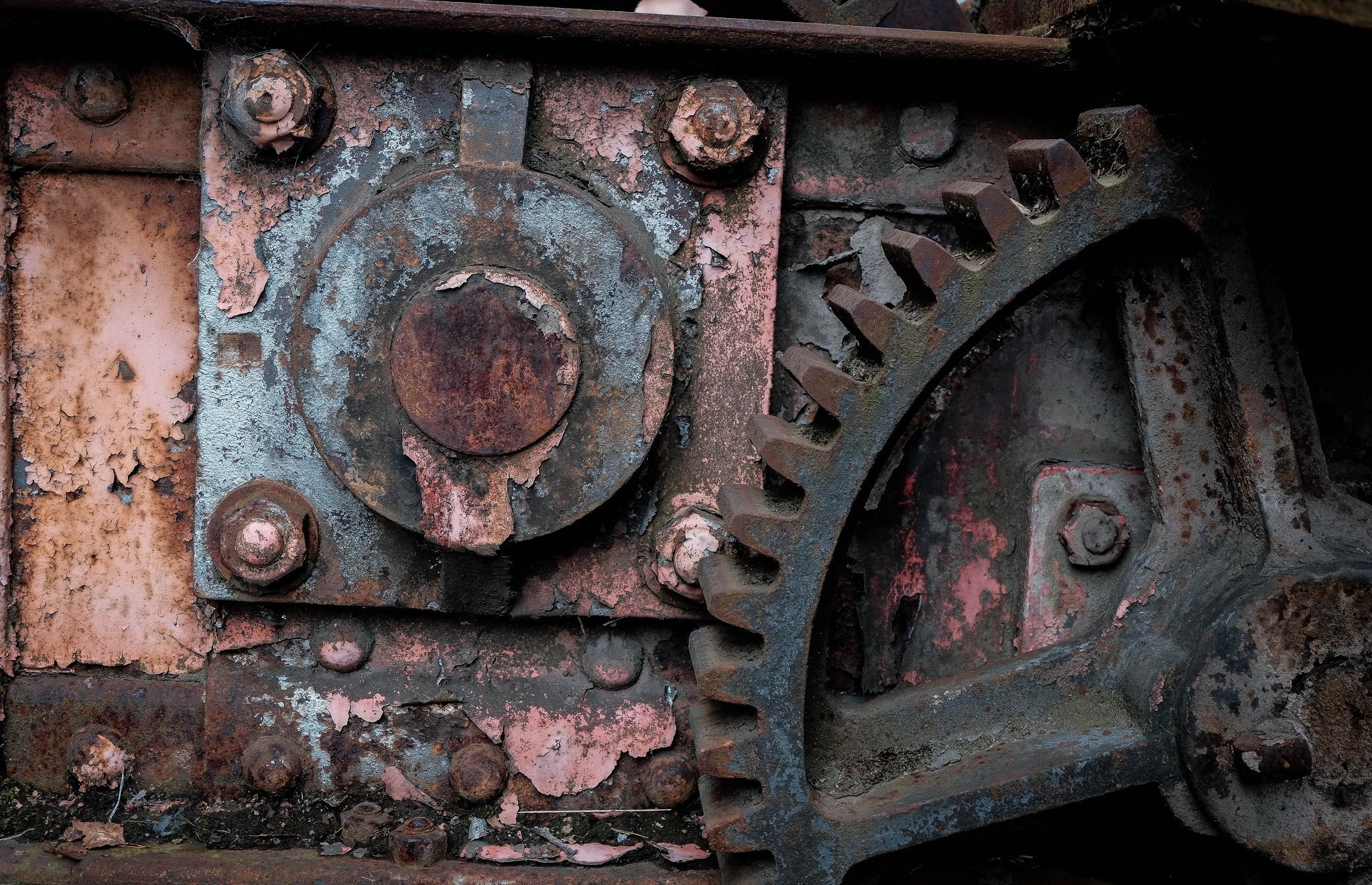 General 2047x1321 industrial rust machine gears old Gear Wheels