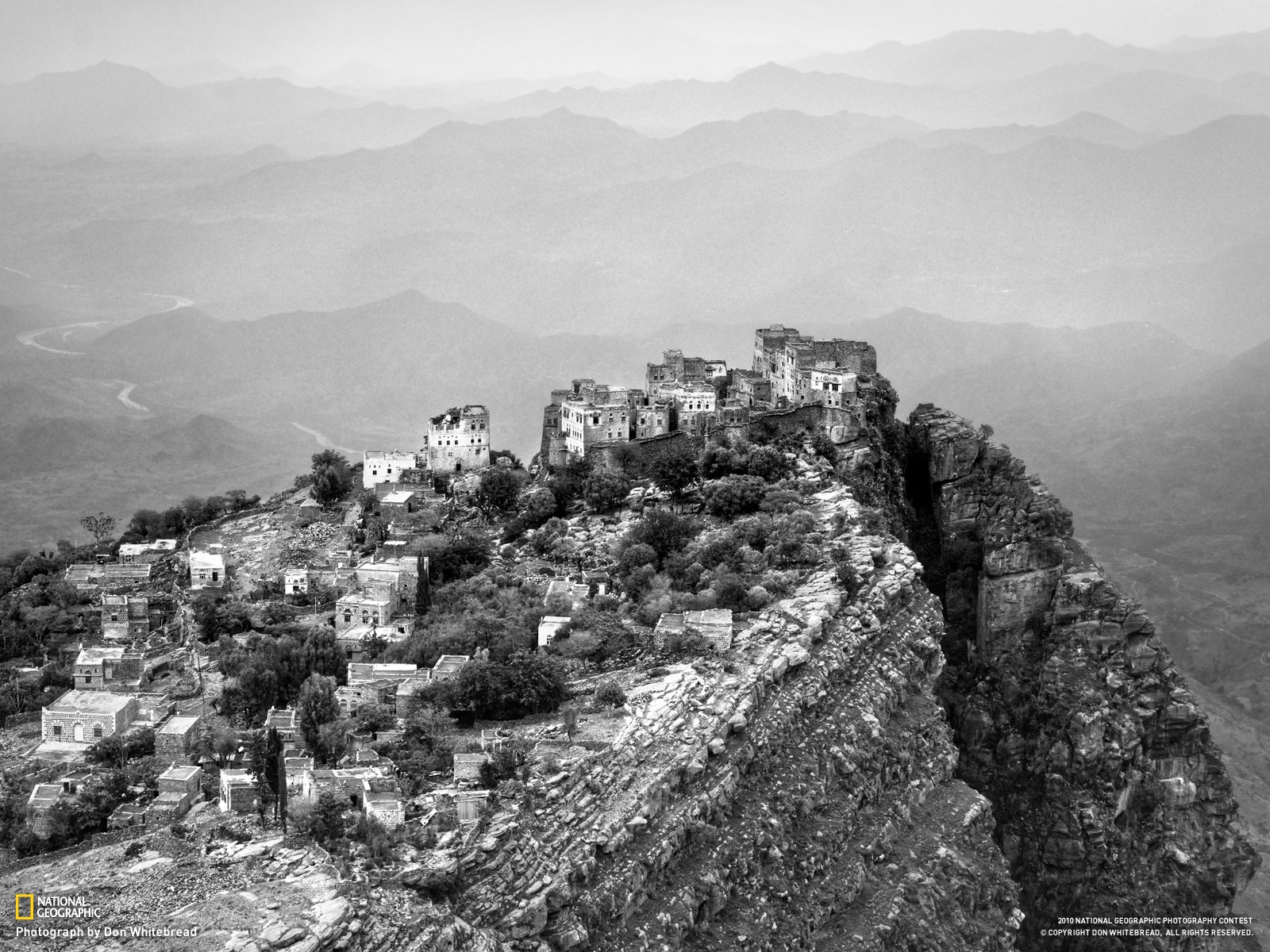 General 1600x1200 landscape monochrome Yemen National Geographic 2010 (Year)