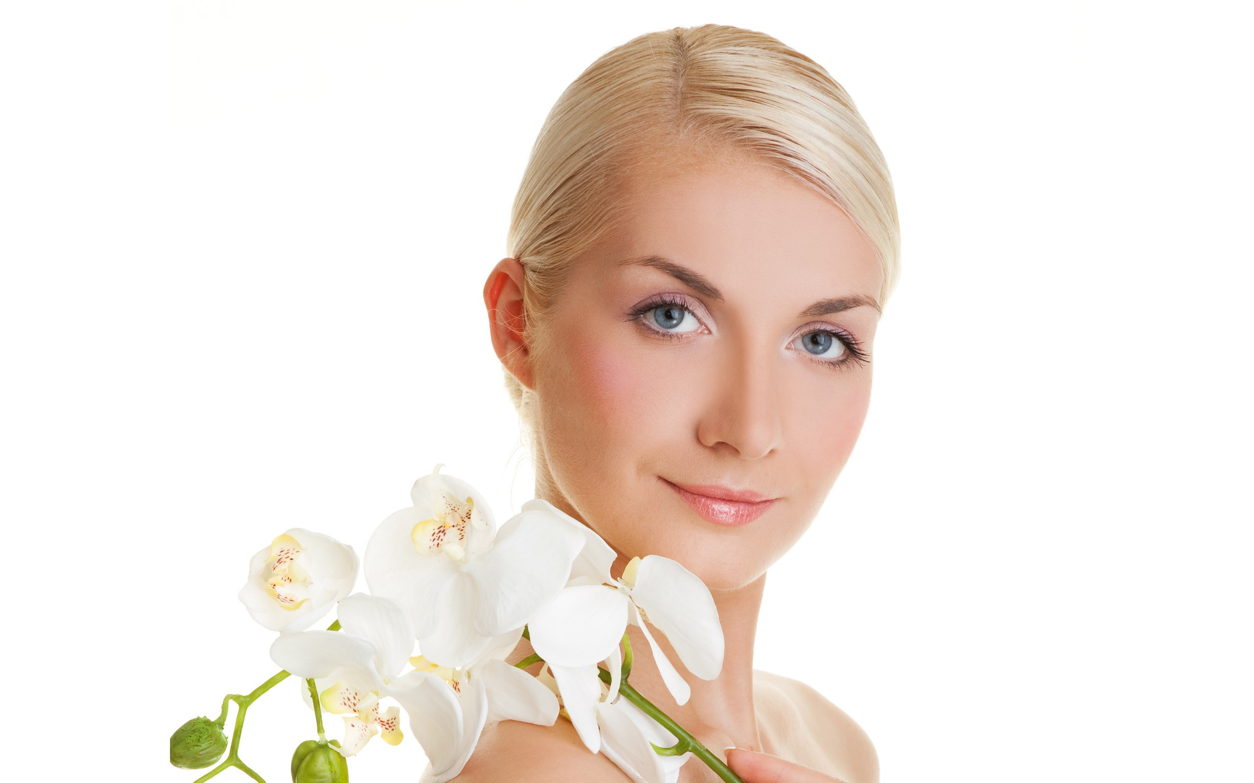 People 2560x1600 face model blonde white flowers blue eyes white background smiling closeup women studio looking at viewer indoors women indoors