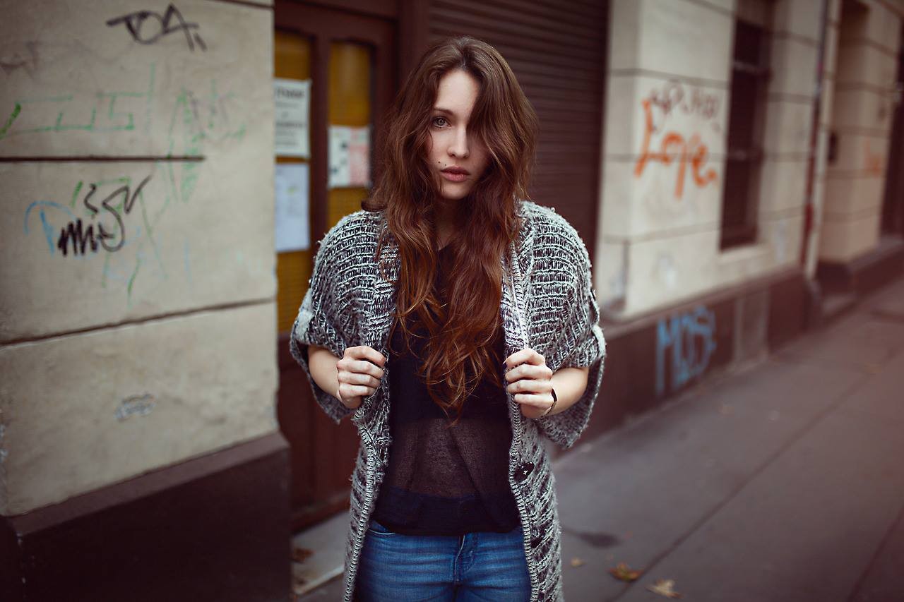 People 1280x853 Janina Knopf  women jeans long hair sweater urban women outdoors outdoors standing looking at viewer
