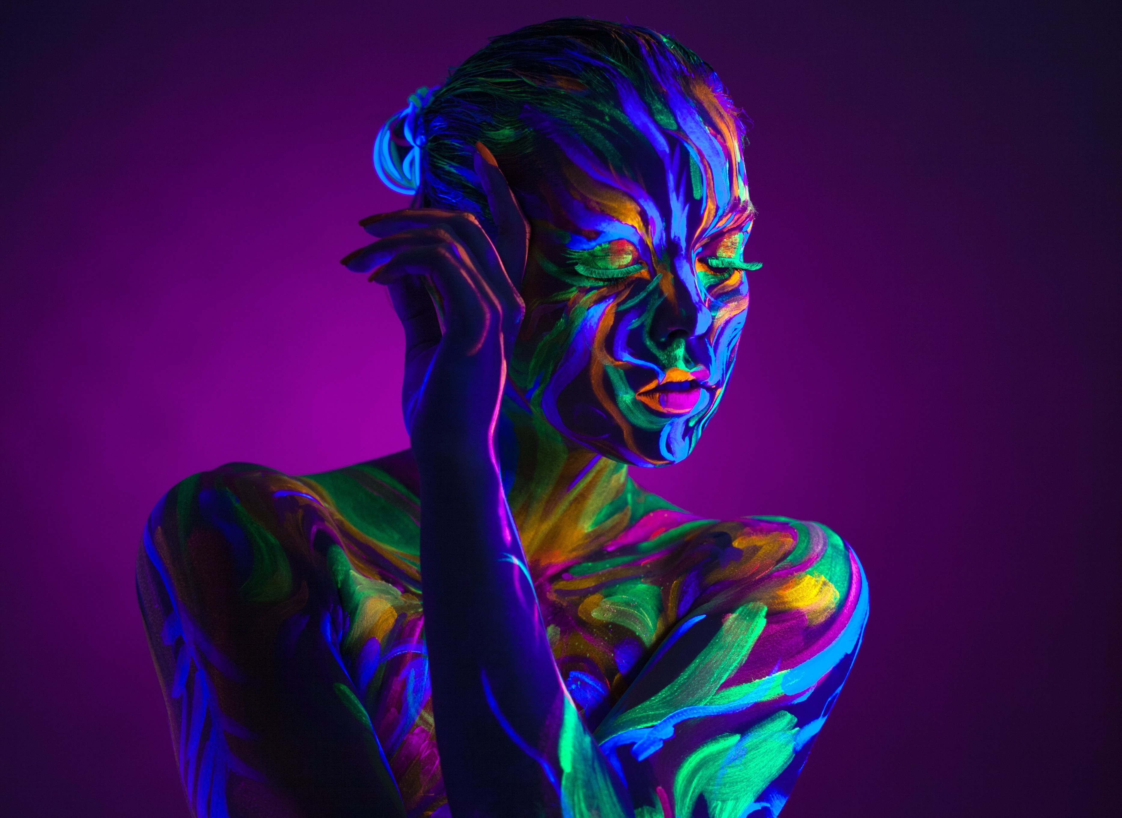 People 3734x2725 women purple background body paint colorful closed eyes bare shoulders face