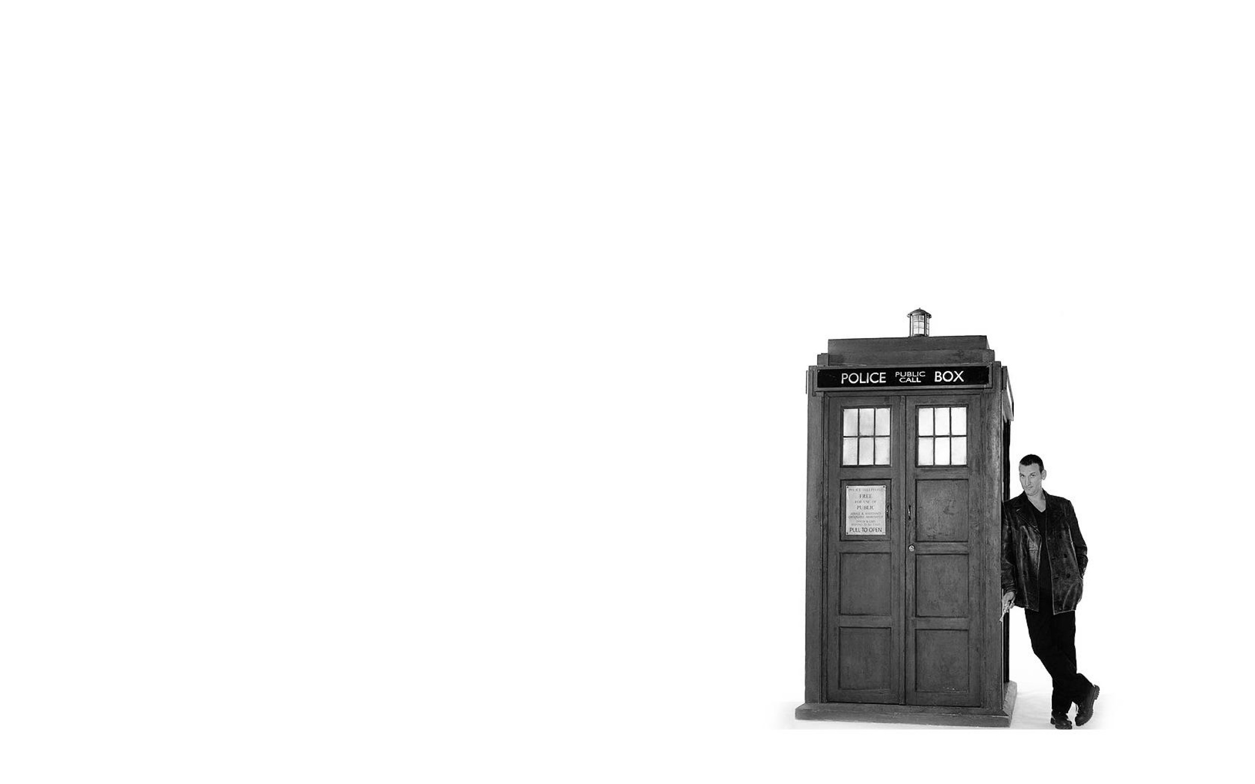 People 2560x1600 Doctor Who The Doctor TARDIS Christopher Eccleston science fiction TV series actor simple background white background men Ninth Doctor