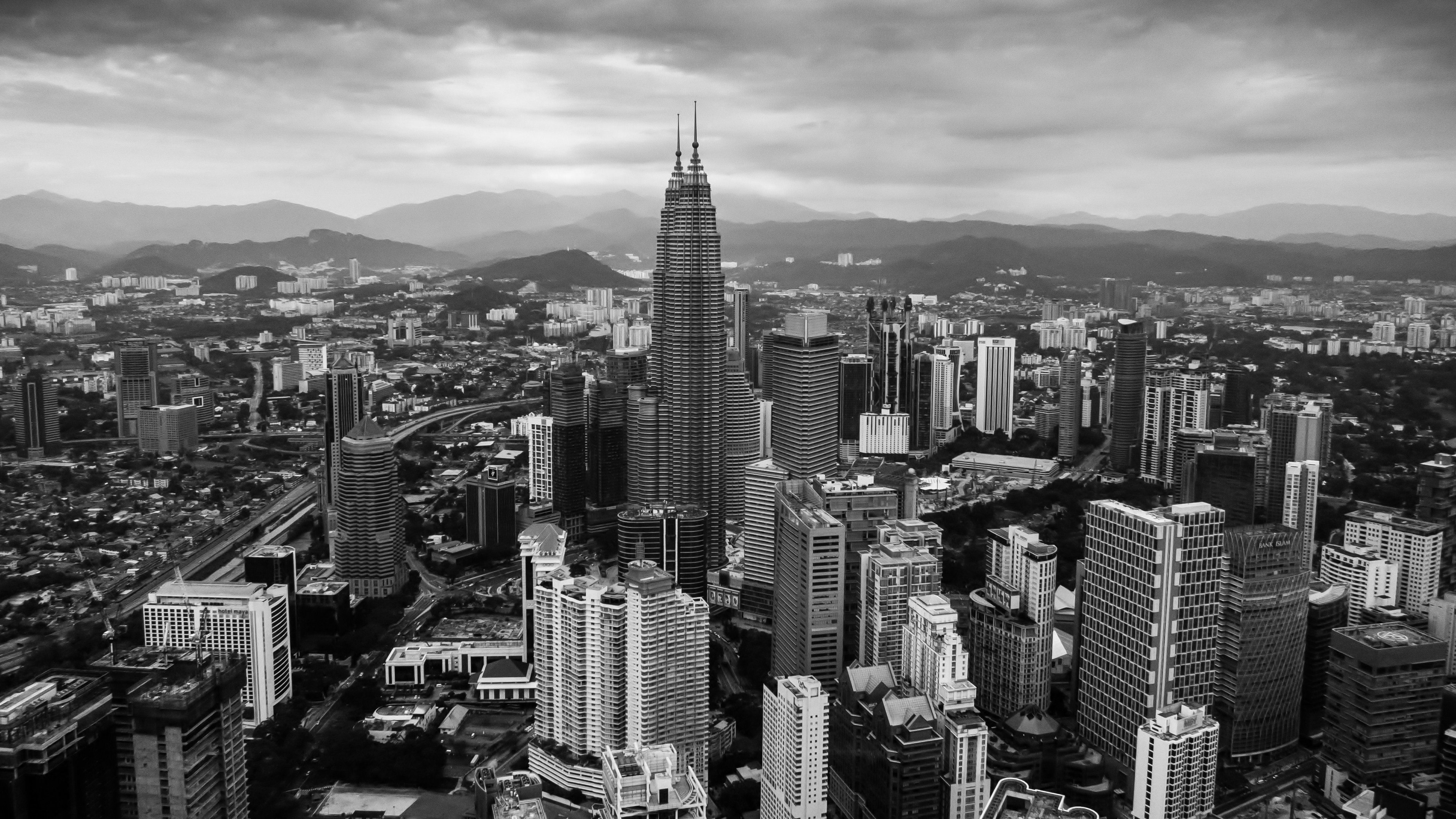 General 3840x2160 city Kuala Lumpur monochrome Malaysia cityscape Petronas Towers