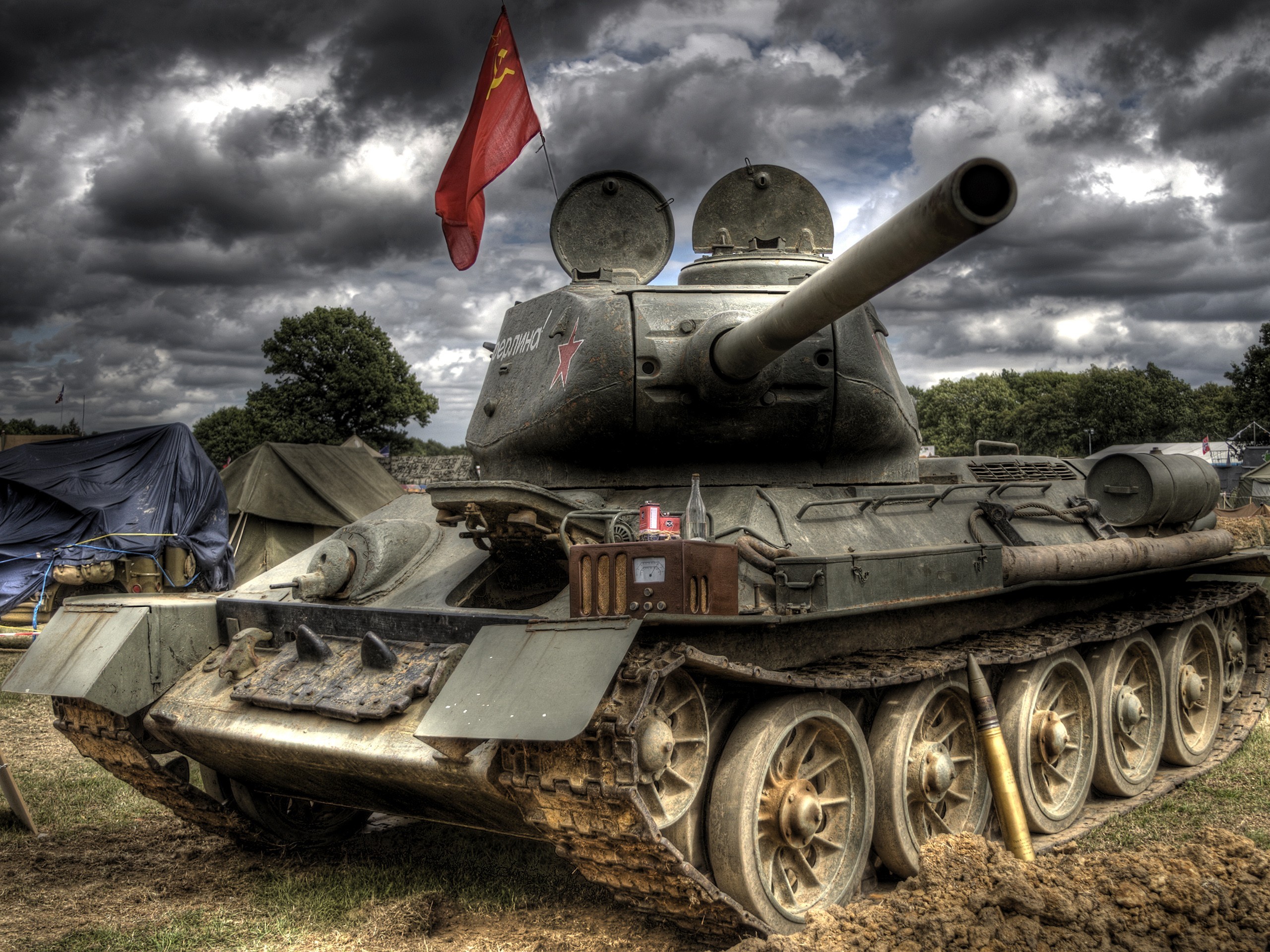 General 2560x1920 tank HDR military T-34 military vehicle vehicle flag USSR Soviet Army World War II