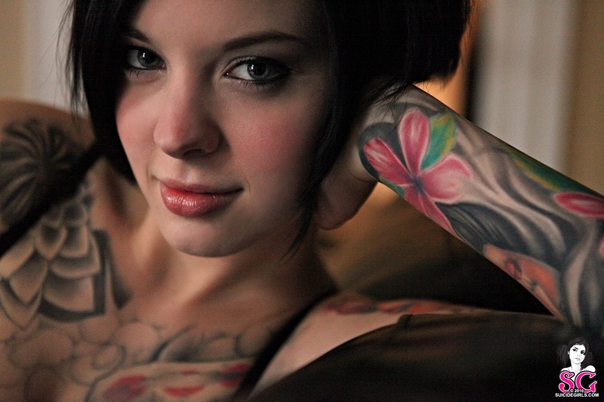 People 1200x800 Suicide Girls Buffy Suicide tattoo pornstar looking at viewer women model inked girls women indoors face indoors 2010 (Year)