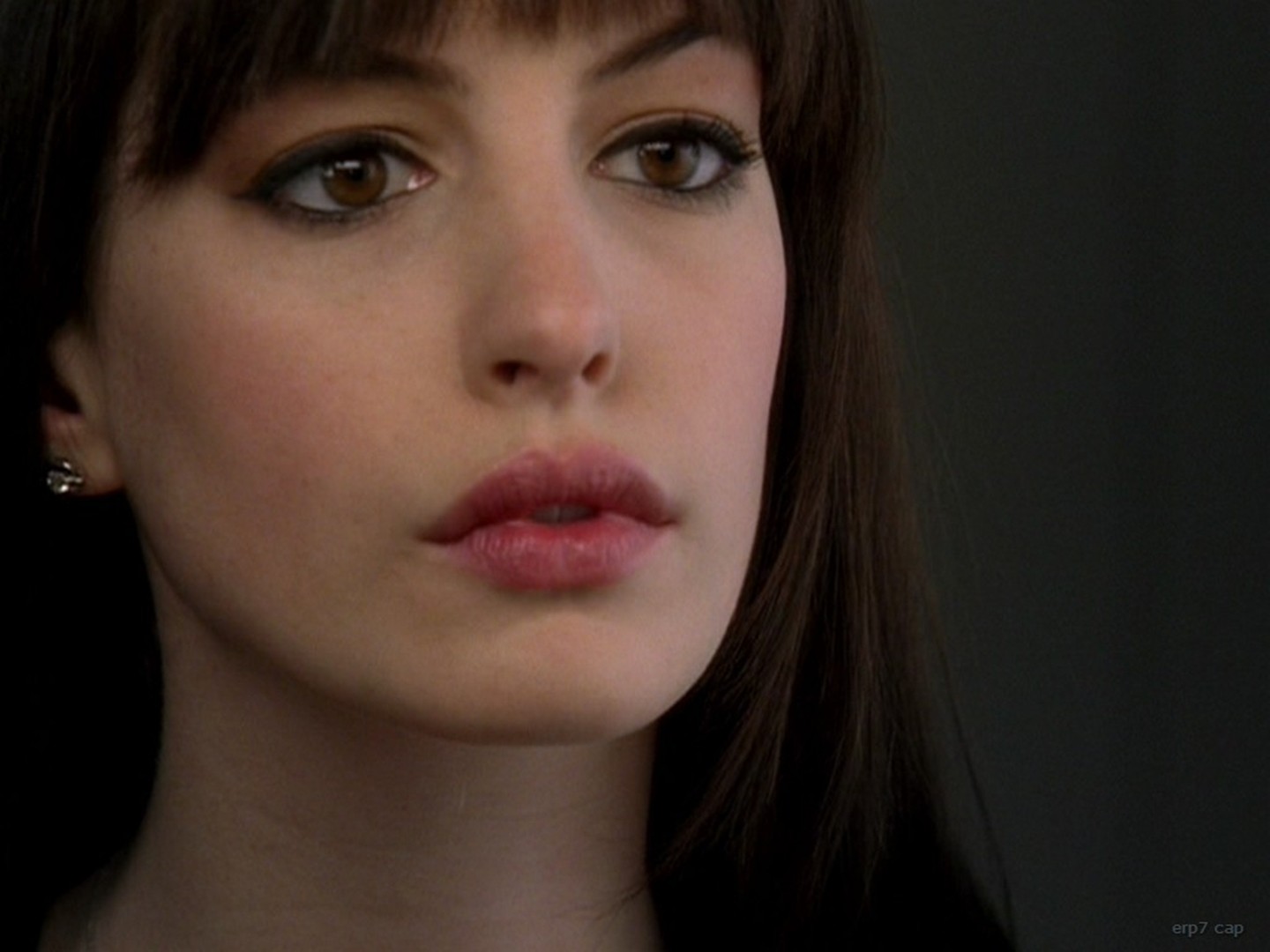 People 1440x1080 Anne Hathaway movie scenes women actress eyeliner juicy lips closeup face brown eyes red lipstick