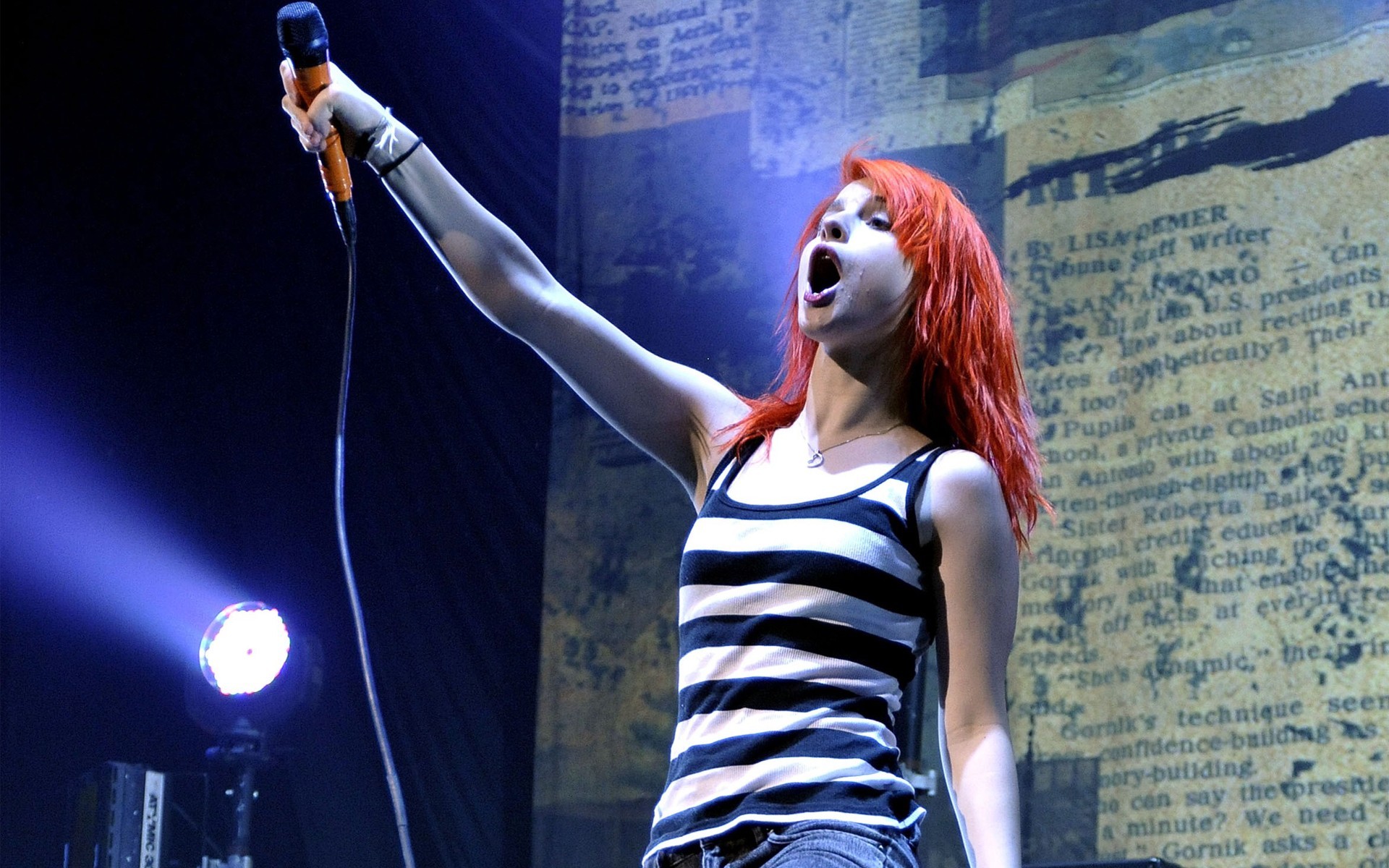 People 1920x1200 Hayley Williams Paramore singer women redhead microphone open mouth dyed hair arms up