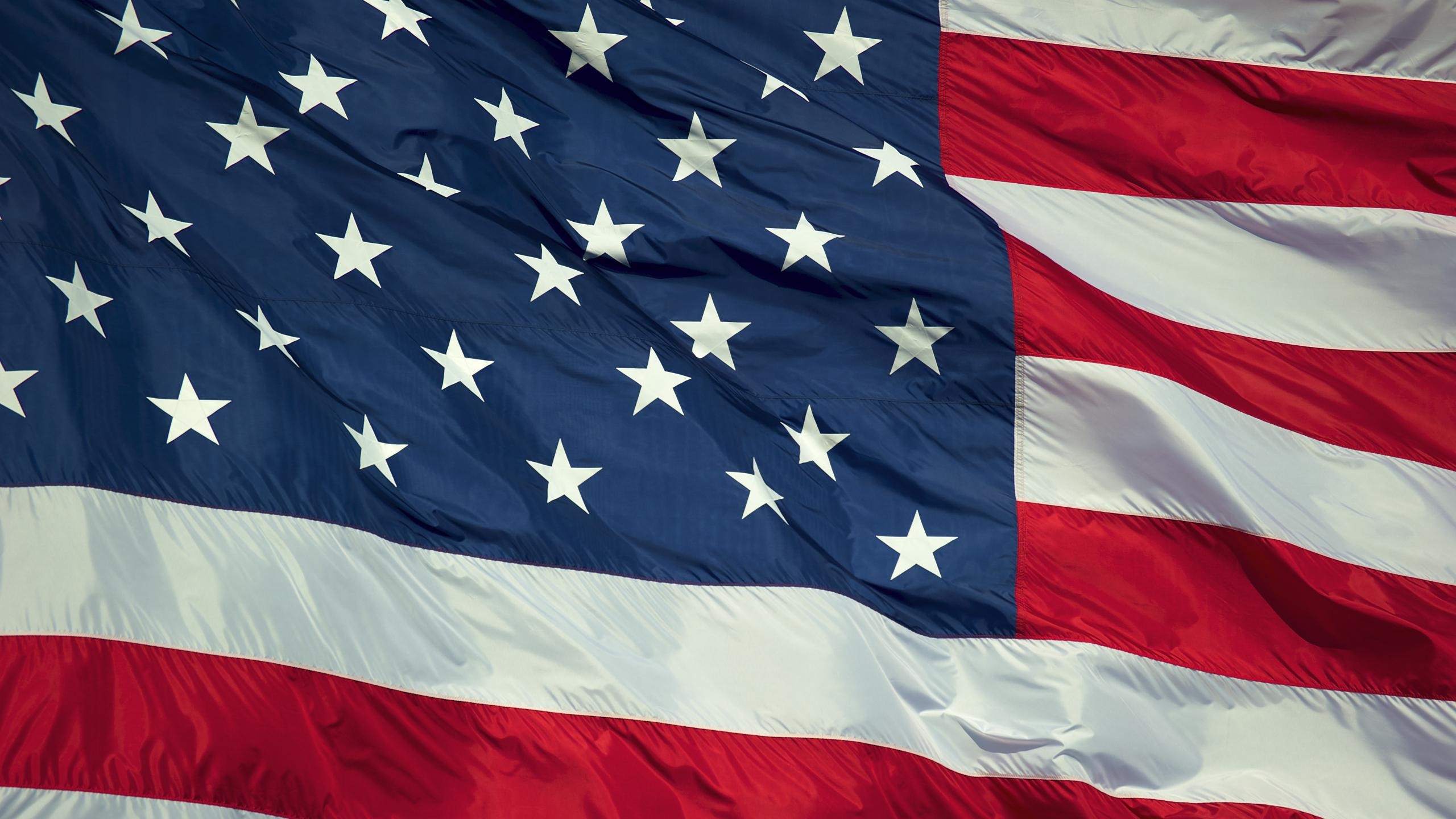 General 2560x1440 American flag flag USA digital art closeup