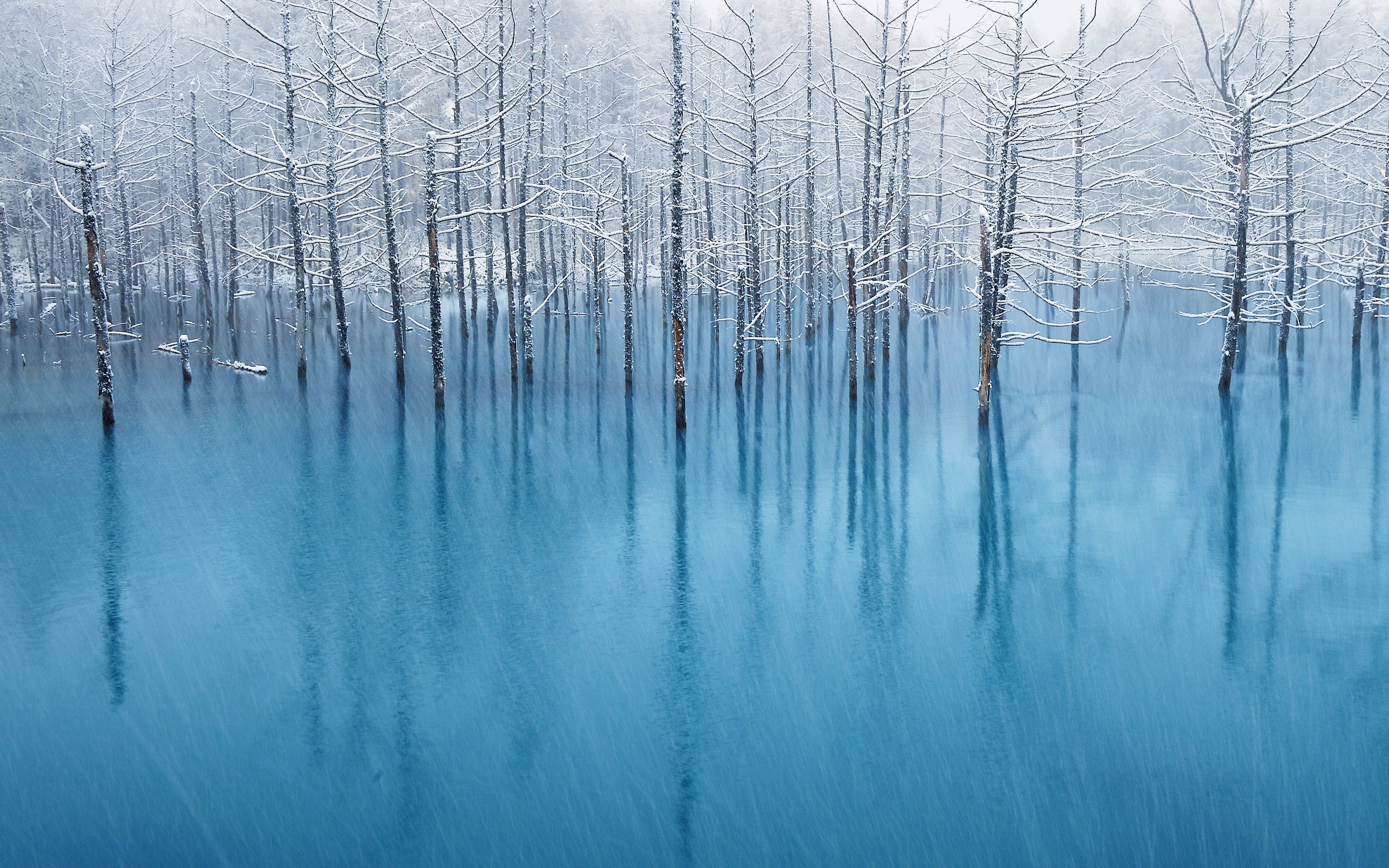 General 3200x2000 landscape reflection blue snowing white winter snow pond
