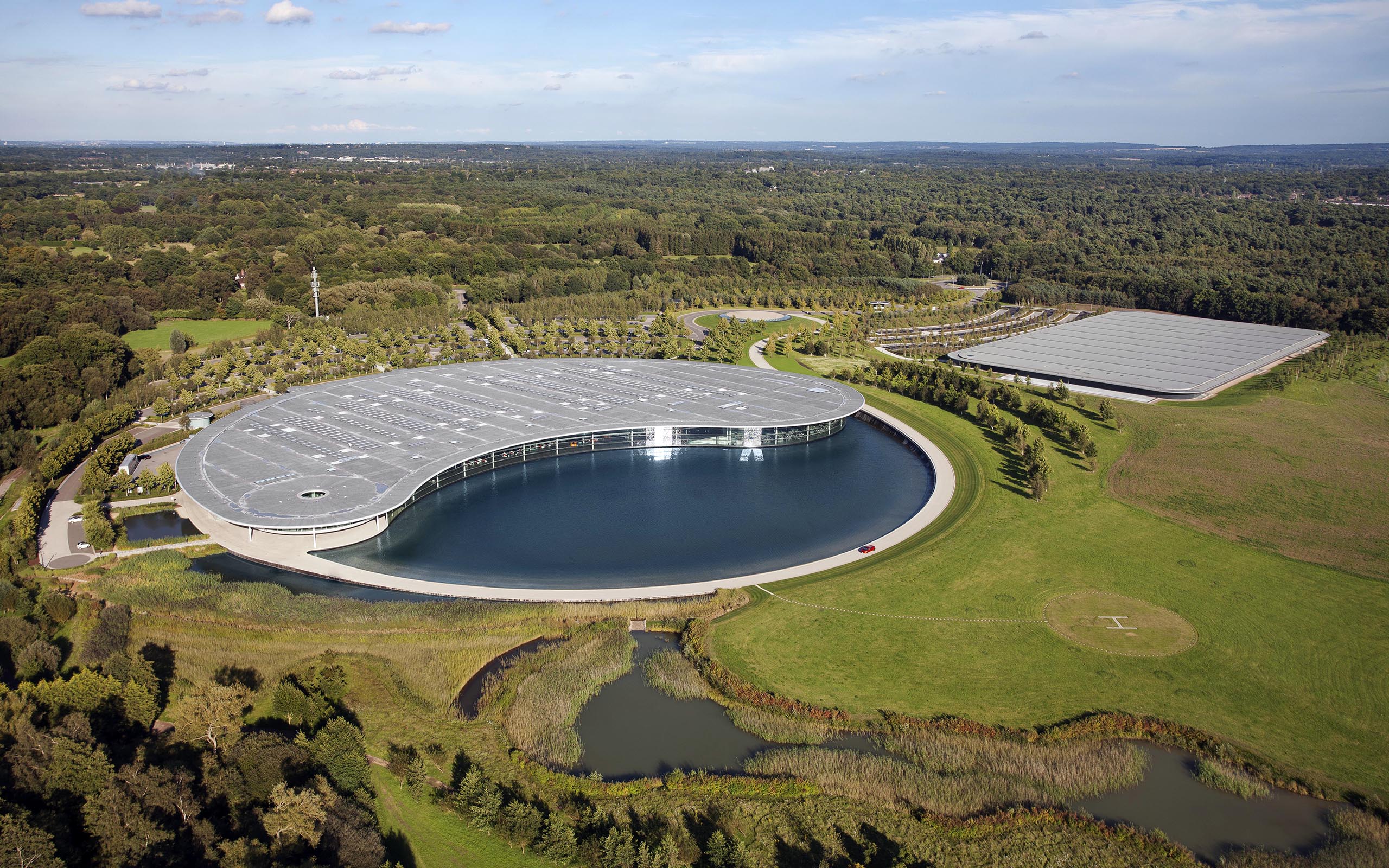 General 2560x1600 McLaren building nature landscape aerial view modern architecture technology factories England Taoism