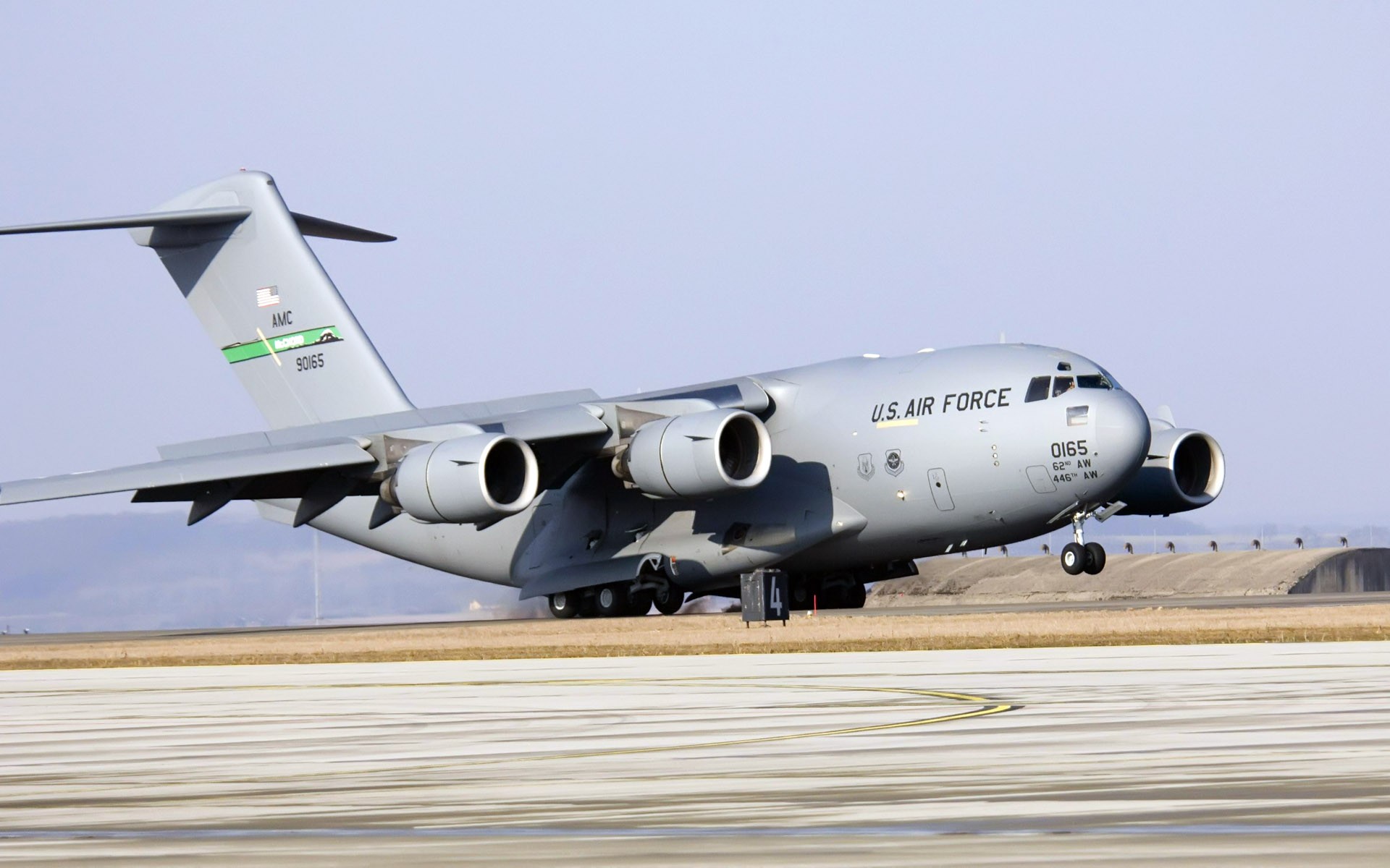 General 1920x1200 landing US Air Force vehicle aircraft numbers military military aircraft Boeing C-17 Globemaster III Boeing American aircraft