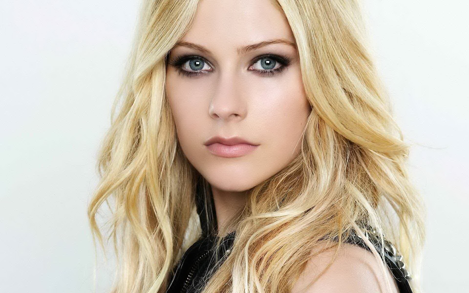 People 1920x1200 women blonde singer Avril Lavigne closeup celebrity makeup face white background simple background looking at viewer women indoors studio long hair