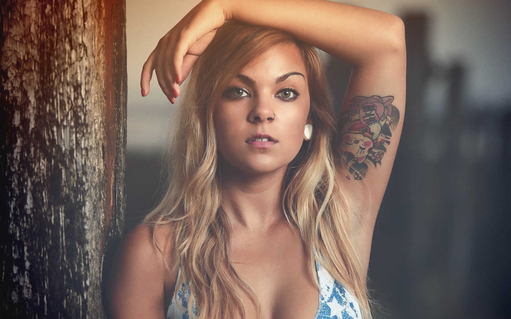 People 1680x1050 women model face tattoo blonde piercing arms up Keshia Hamlani portrait frontal view inked girls makeup closeup looking at viewer armpits parted lips teeth long hair one arm up