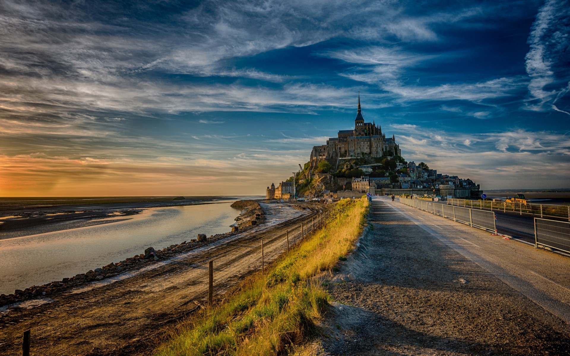 General 1920x1200 landscape Mont Saint-Michel sky clouds Abbey island sunset World Heritage Site France monastery