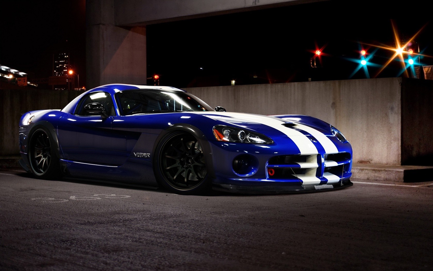 General 1680x1050 car Dodge Viper blue cars Dodge vehicle racing stripes American cars Stellantis
