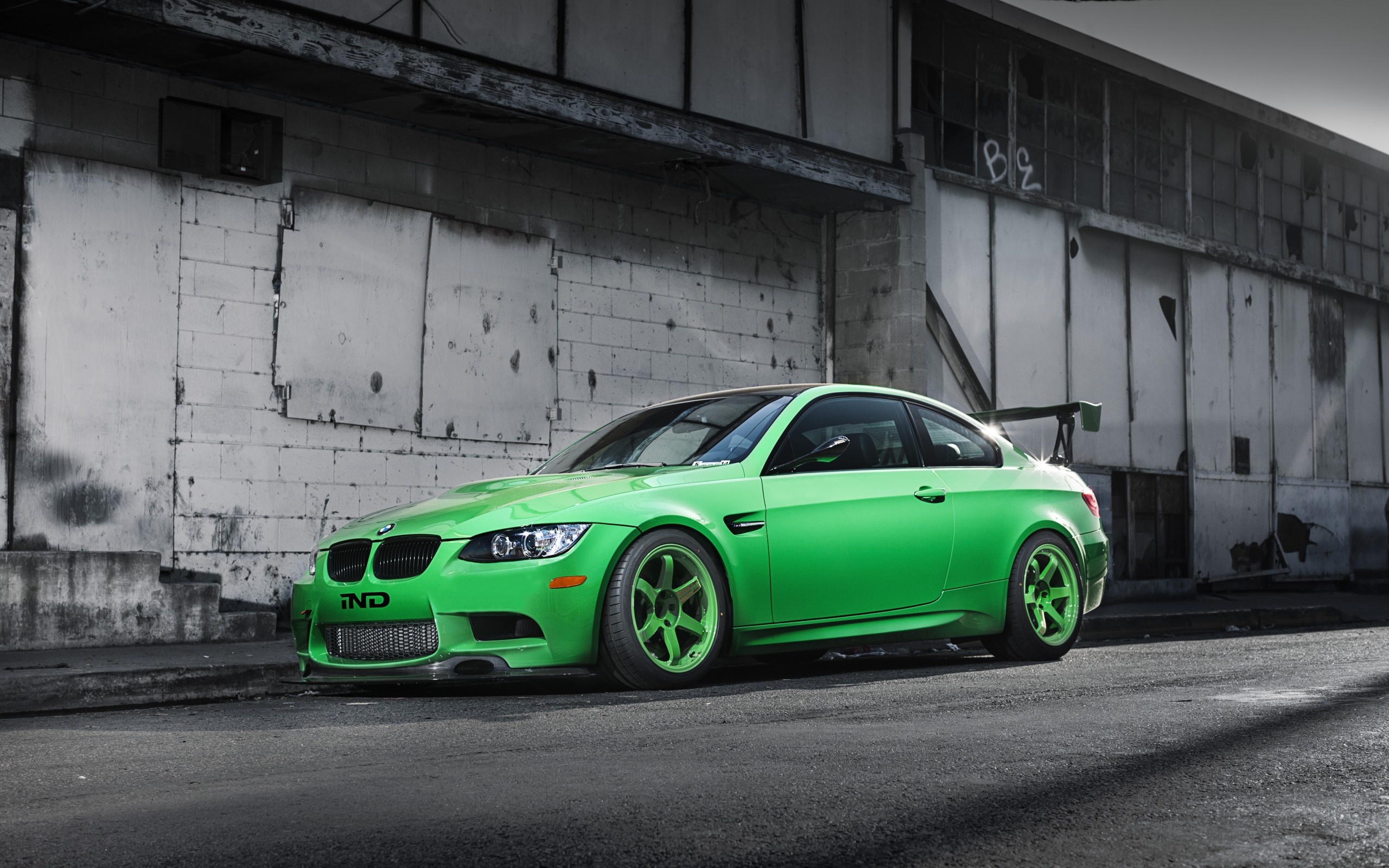 General 2560x1600 green selective coloring colored wheels BMW E92 BMW BMW 3 Series car tuning vehicle German cars