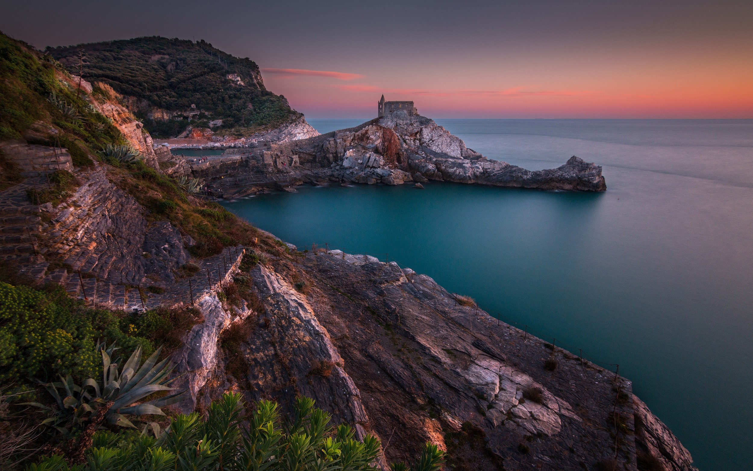 General 2500x1563 nature landscape sunset Italy beach sea coast shrubs turquoise water rocks calm