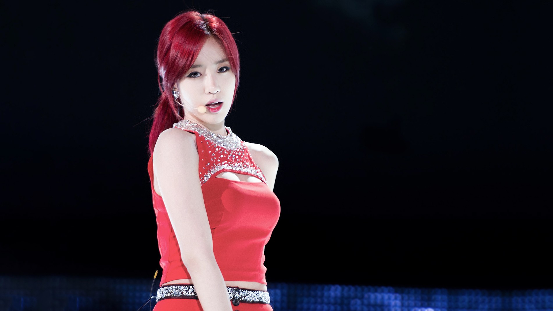 People 1900x1069 K-pop T-ara Eunjung Asian redhead singer halter top Korean women makeup dyed hair red clothing women music