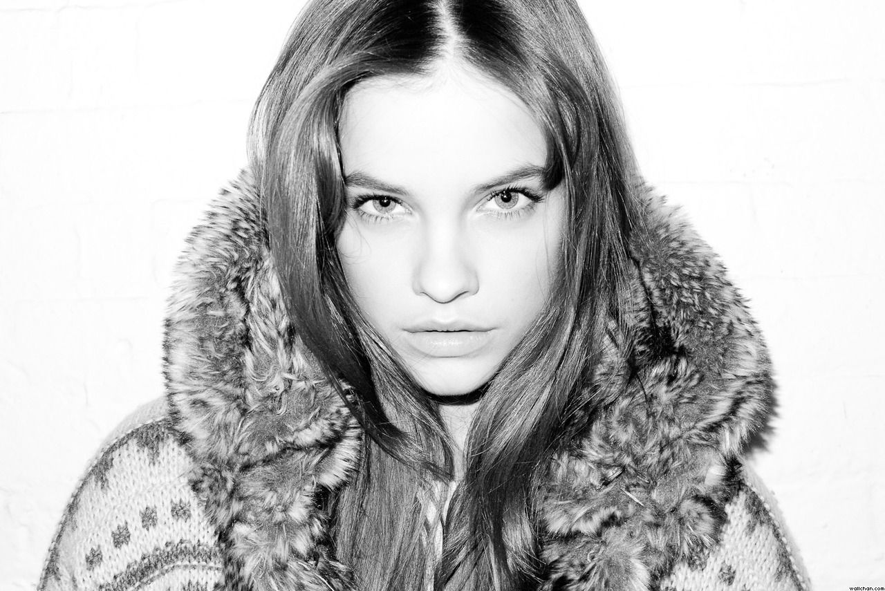 People 1280x855 women monochrome face looking at viewer fur white background simple background long hair Hungarian Barbara Palvin supermodel studio women indoors indoors model Hungarian women Hungarian Model