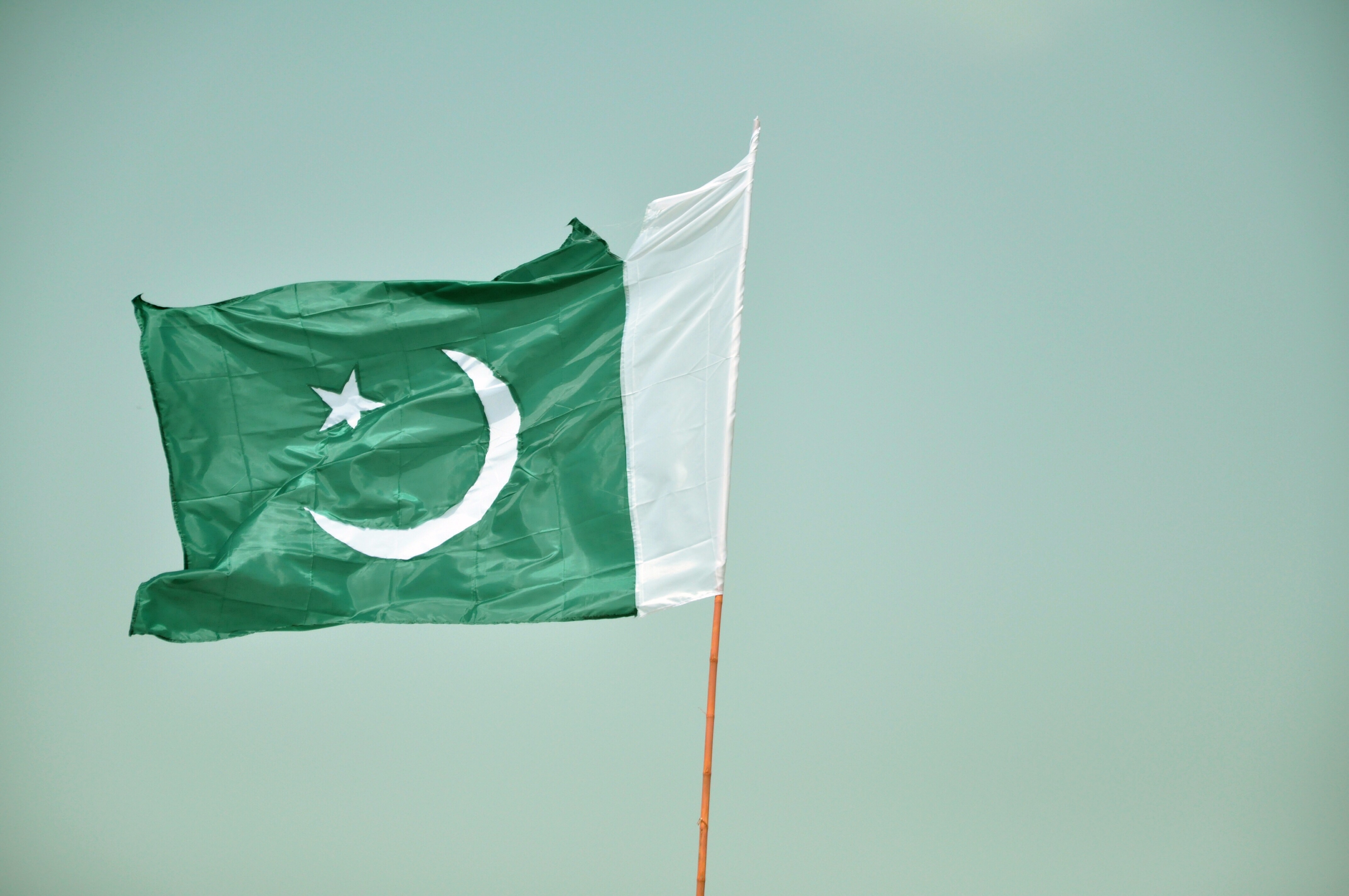 General 4288x2848 flag green simple background