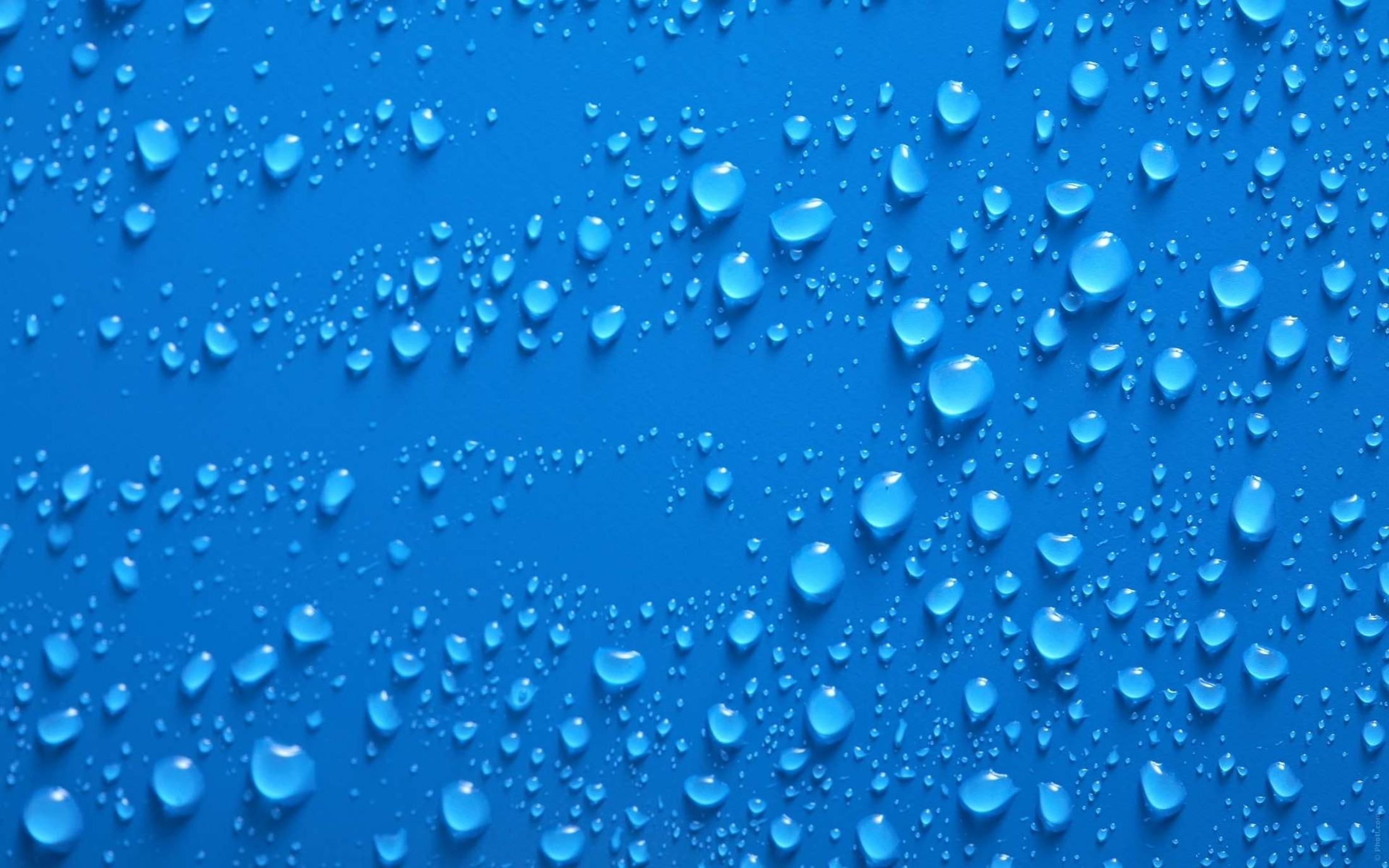 General 2200x1375 liquid texture water drops blue background simple background closeup