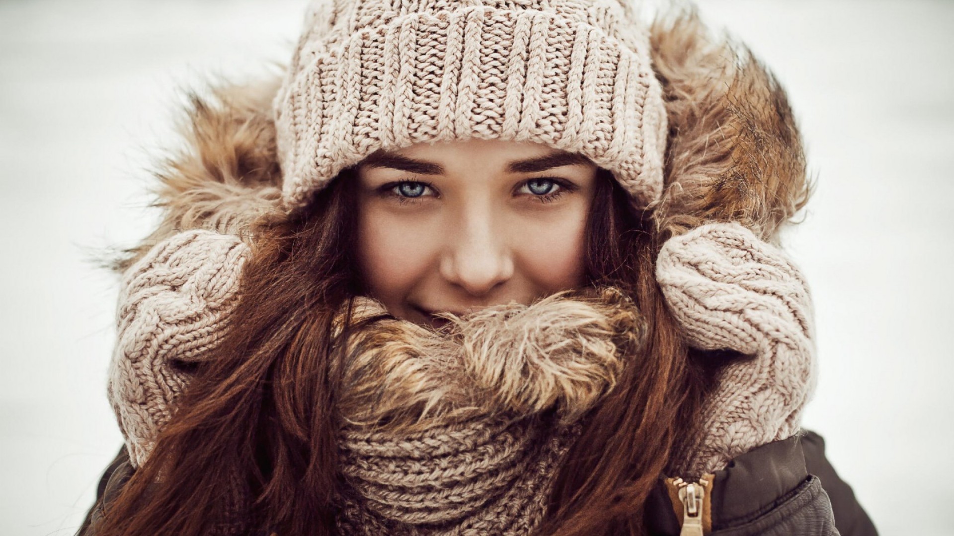 People 1920x1080 women winter blue eyes scarf knit hat portrait hat cold women outdoors model face frontal view looking at viewer simple background
