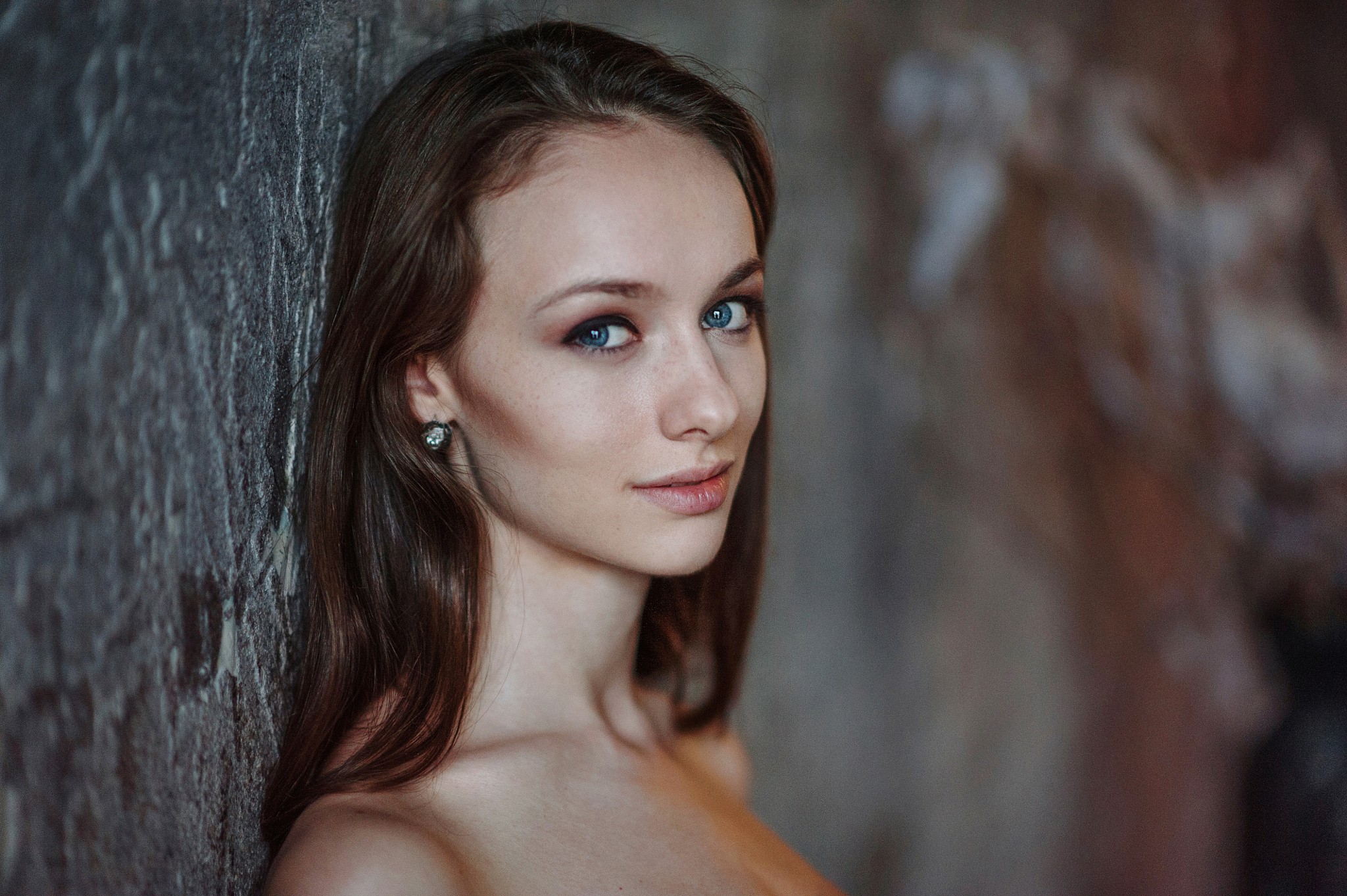 People 2048x1363 Anna Pavlova women model face portrait blue eyes bare shoulders brunette looking at viewer closeup