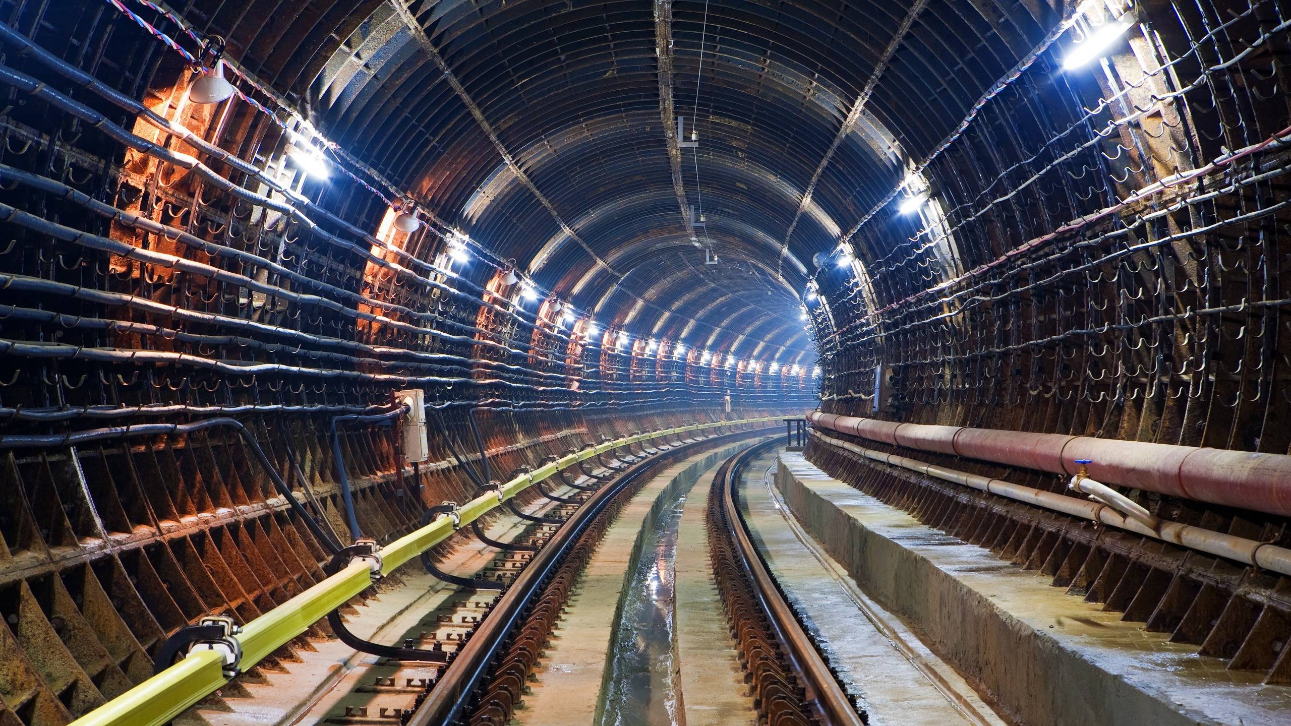 General 2560x1440 photography tunnel architecture railway subway Russia