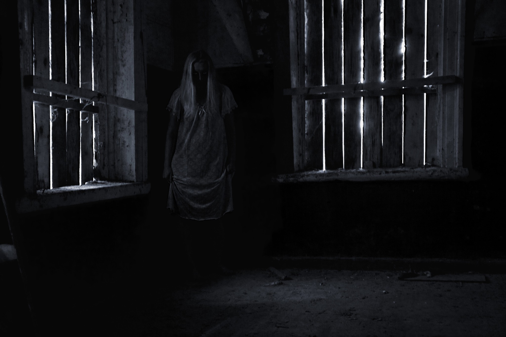 People 2048x1365 women dark horror spooky monochrome abandoned scary face looking at viewer