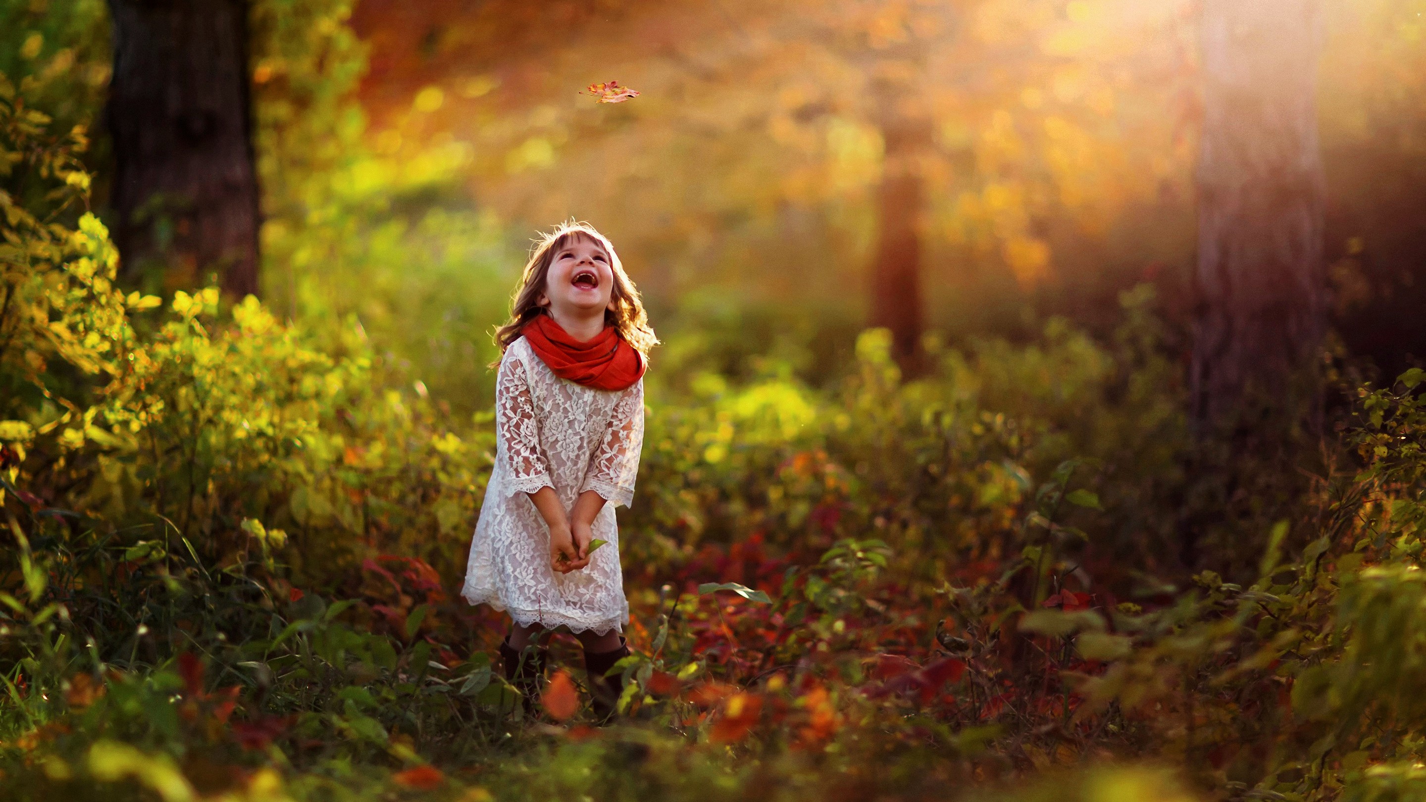 People 2880x1620 children photography Jake Olson outdoors laughing plants calm sunlight